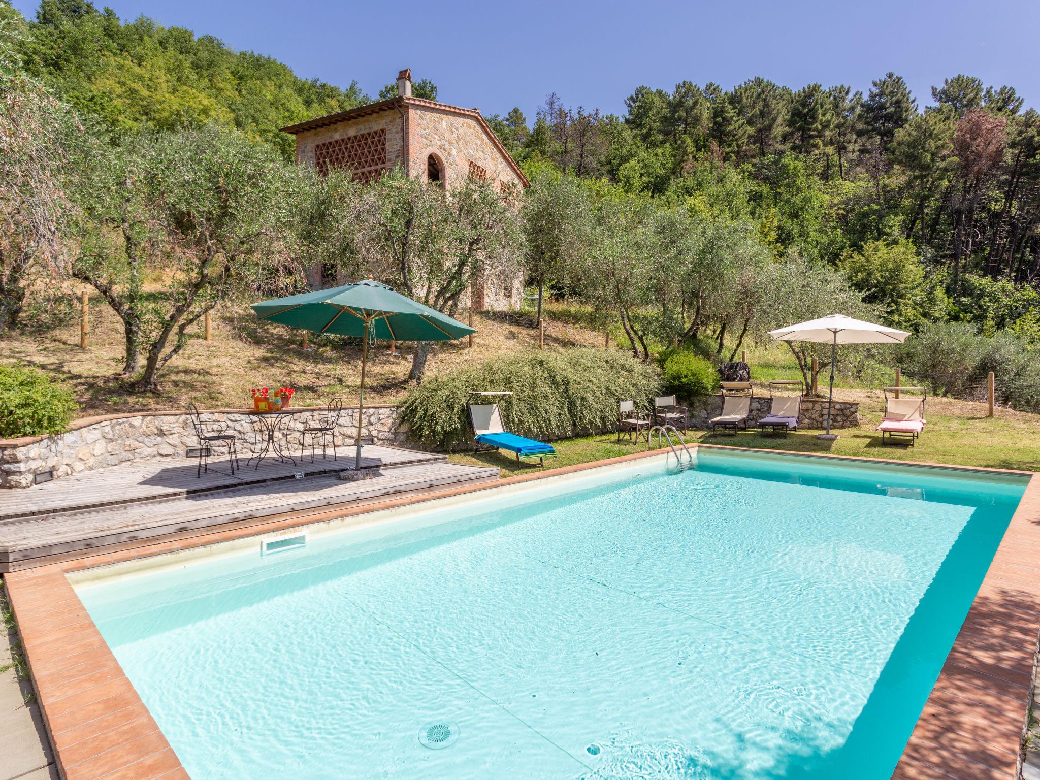 Photo 1 - 2 bedroom Apartment in Lucca with swimming pool and garden