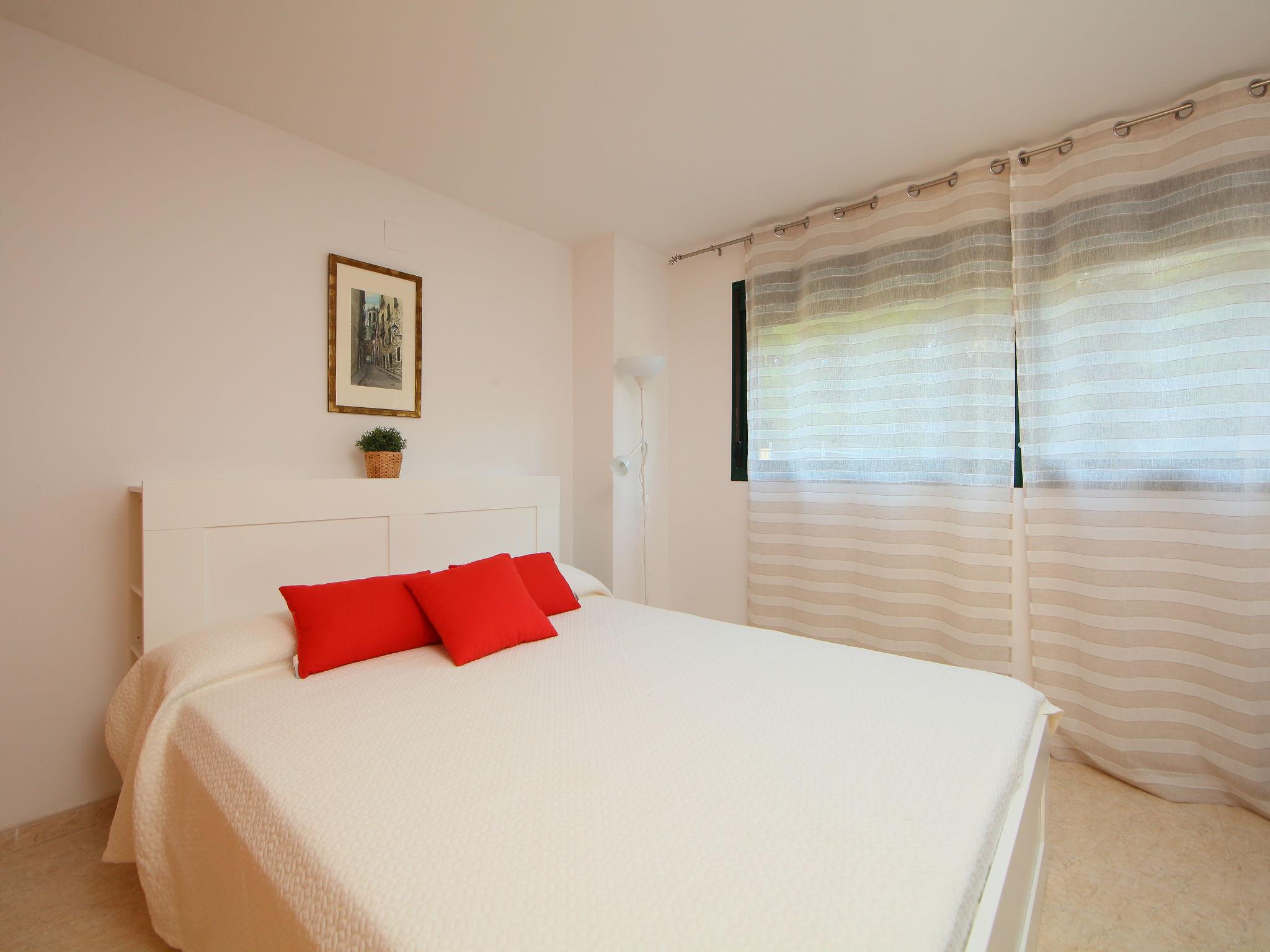 Photo 10 - 3 bedroom House in Tarragona with swimming pool and sea view