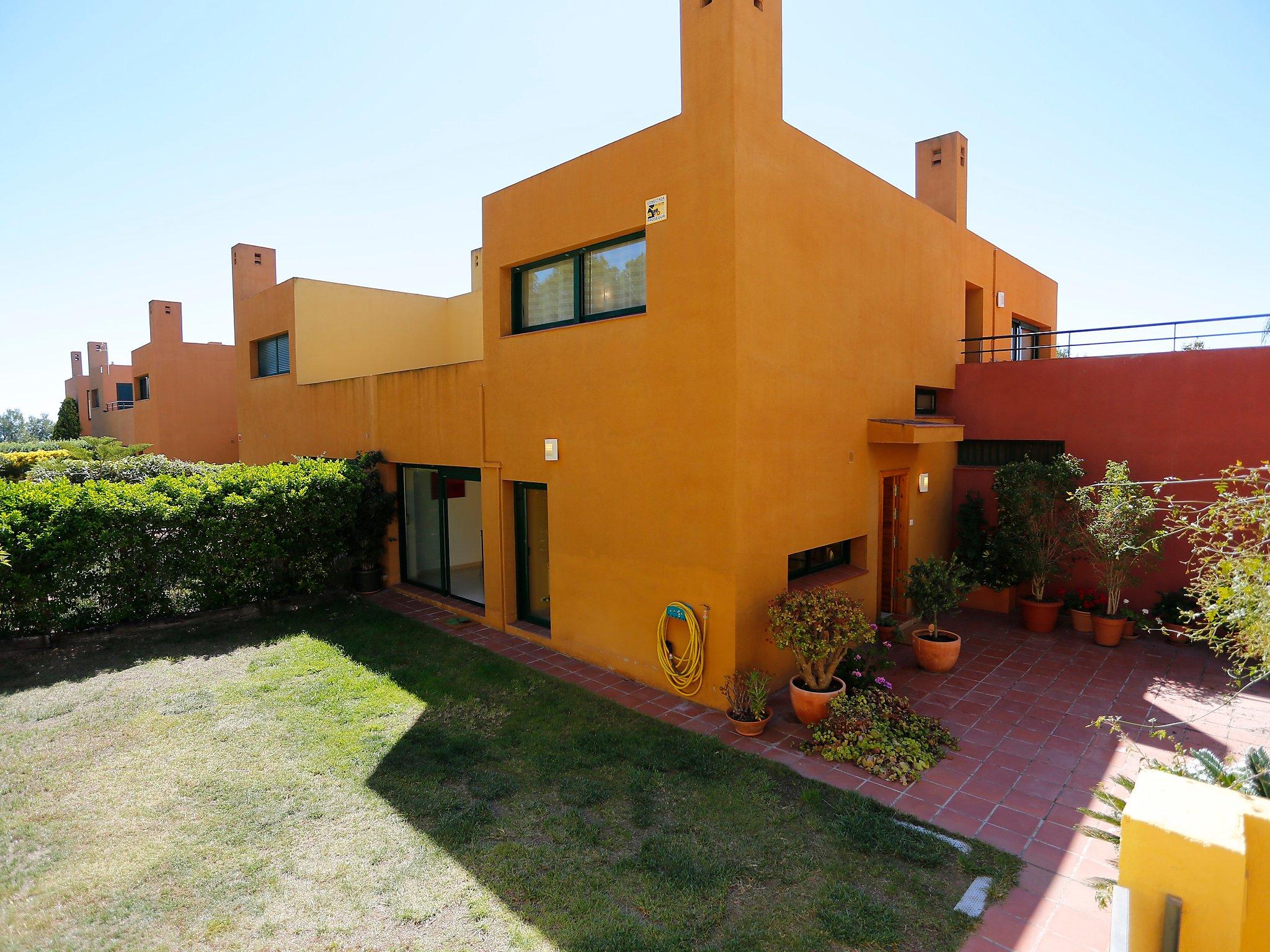 Foto 3 - Casa de 3 habitaciones en Tarragona con piscina y jardín