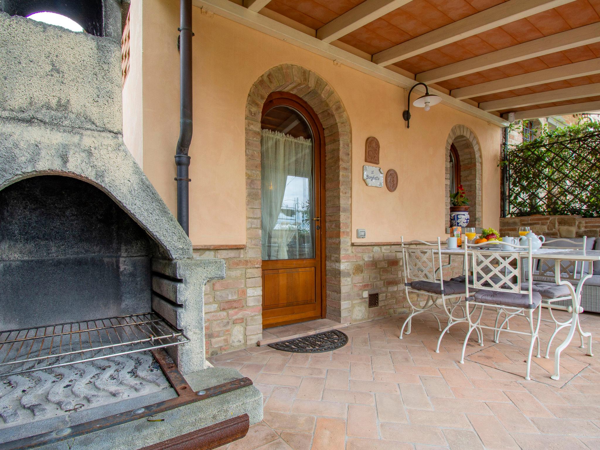 Foto 15 - Casa de 2 quartos em Castelfiorentino com piscina e jardim