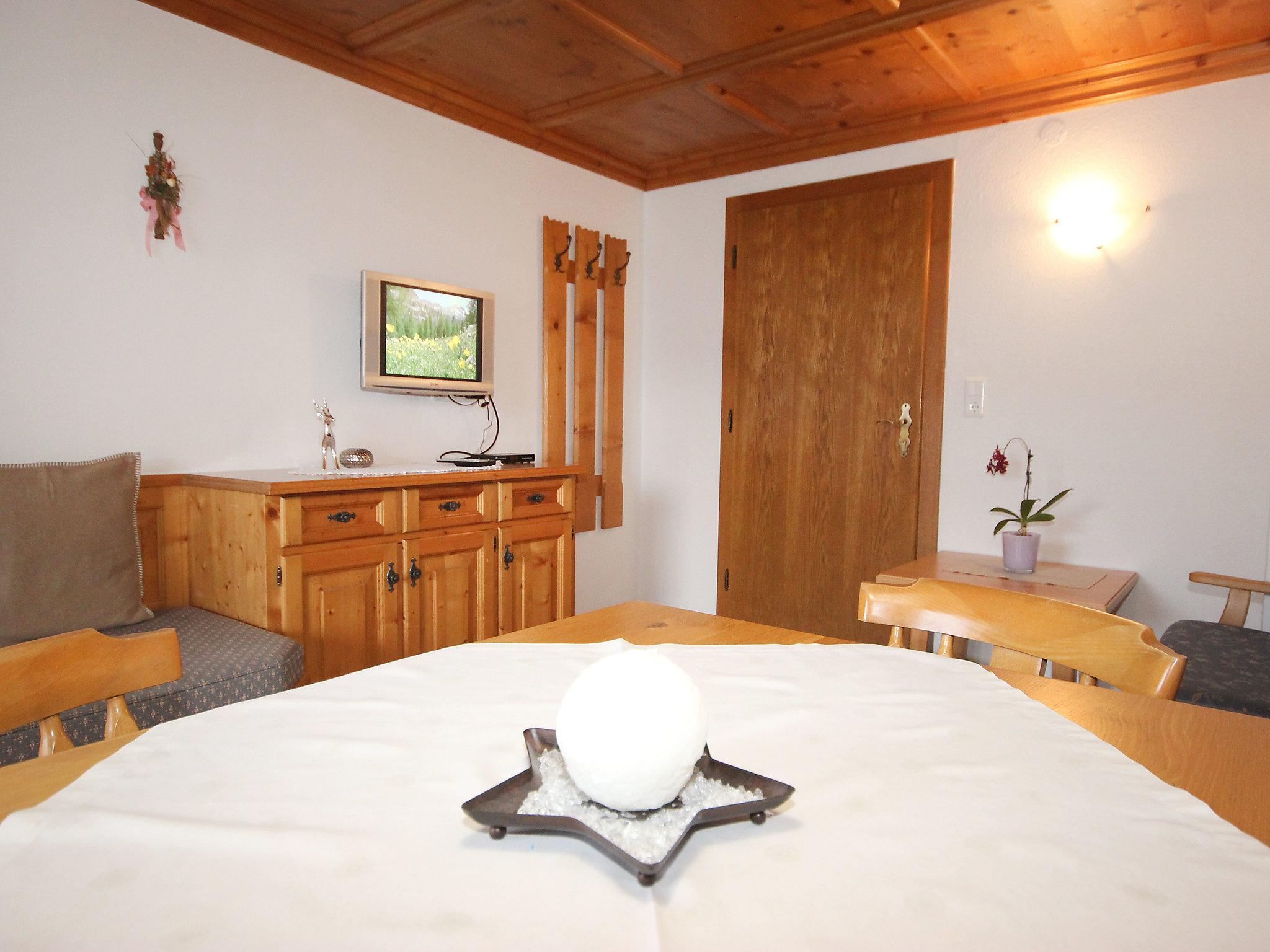 Photo 13 - 3 bedroom Apartment in Hart im Zillertal with garden and terrace