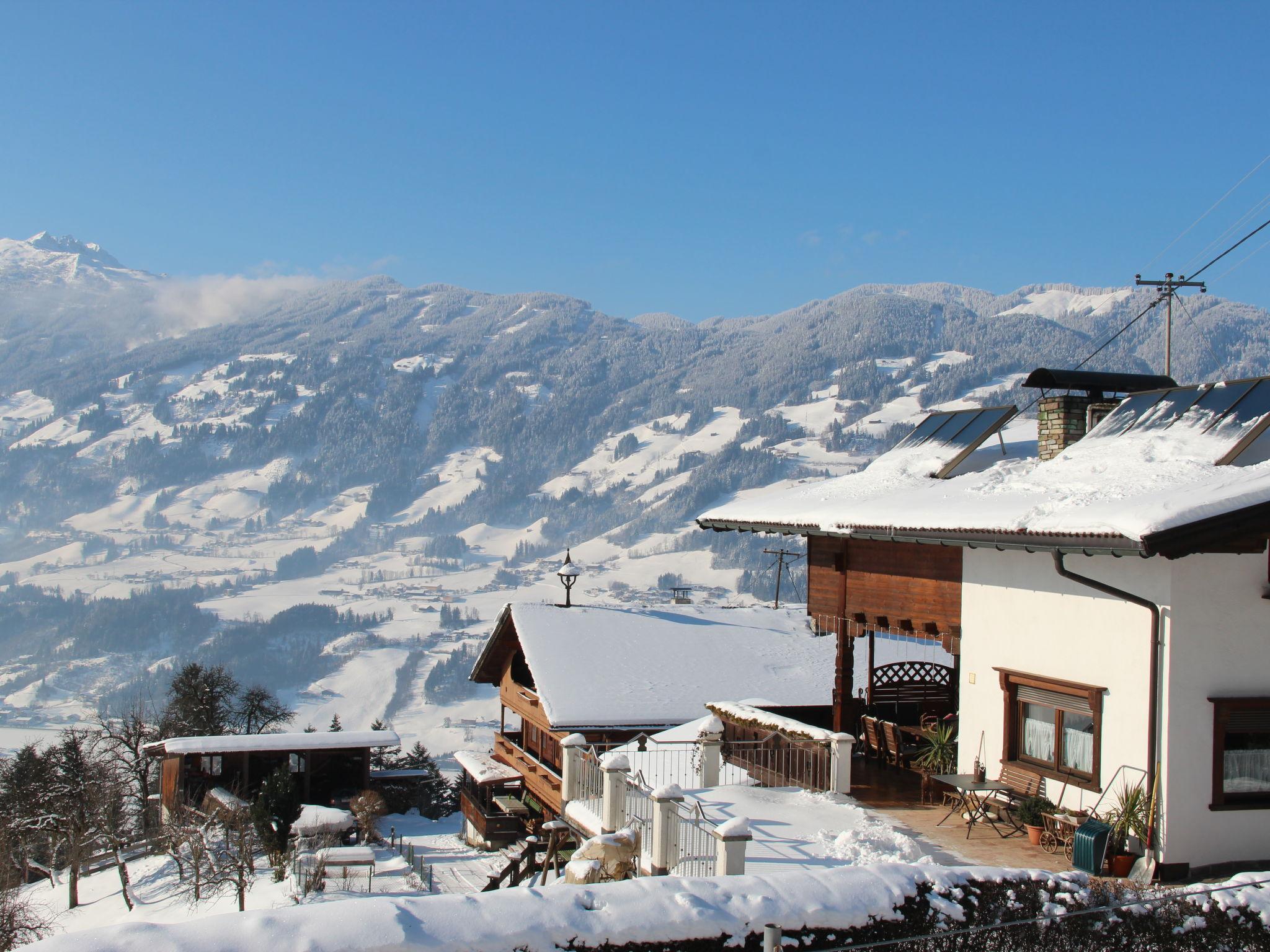 Foto 34 - Apartamento de 3 quartos em Hart im Zillertal com terraço e vista para a montanha