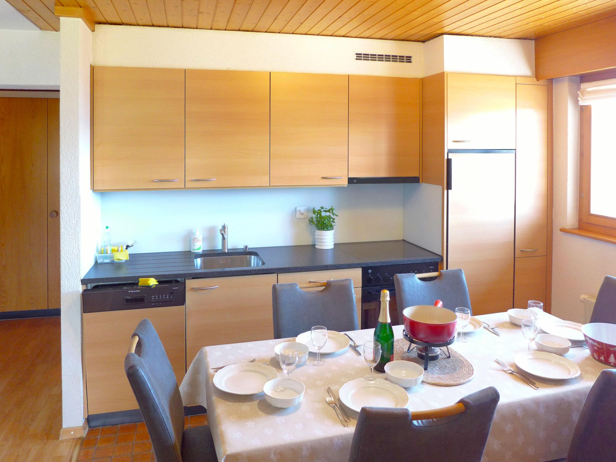 Foto 9 - Apartamento de 2 quartos em Crans-Montana