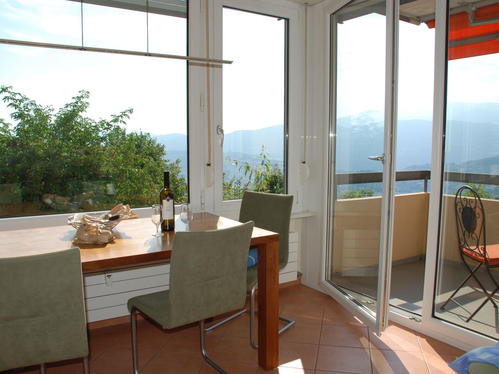 Foto 13 - Apartamento de 2 quartos em Lugano com piscina e vista para a montanha