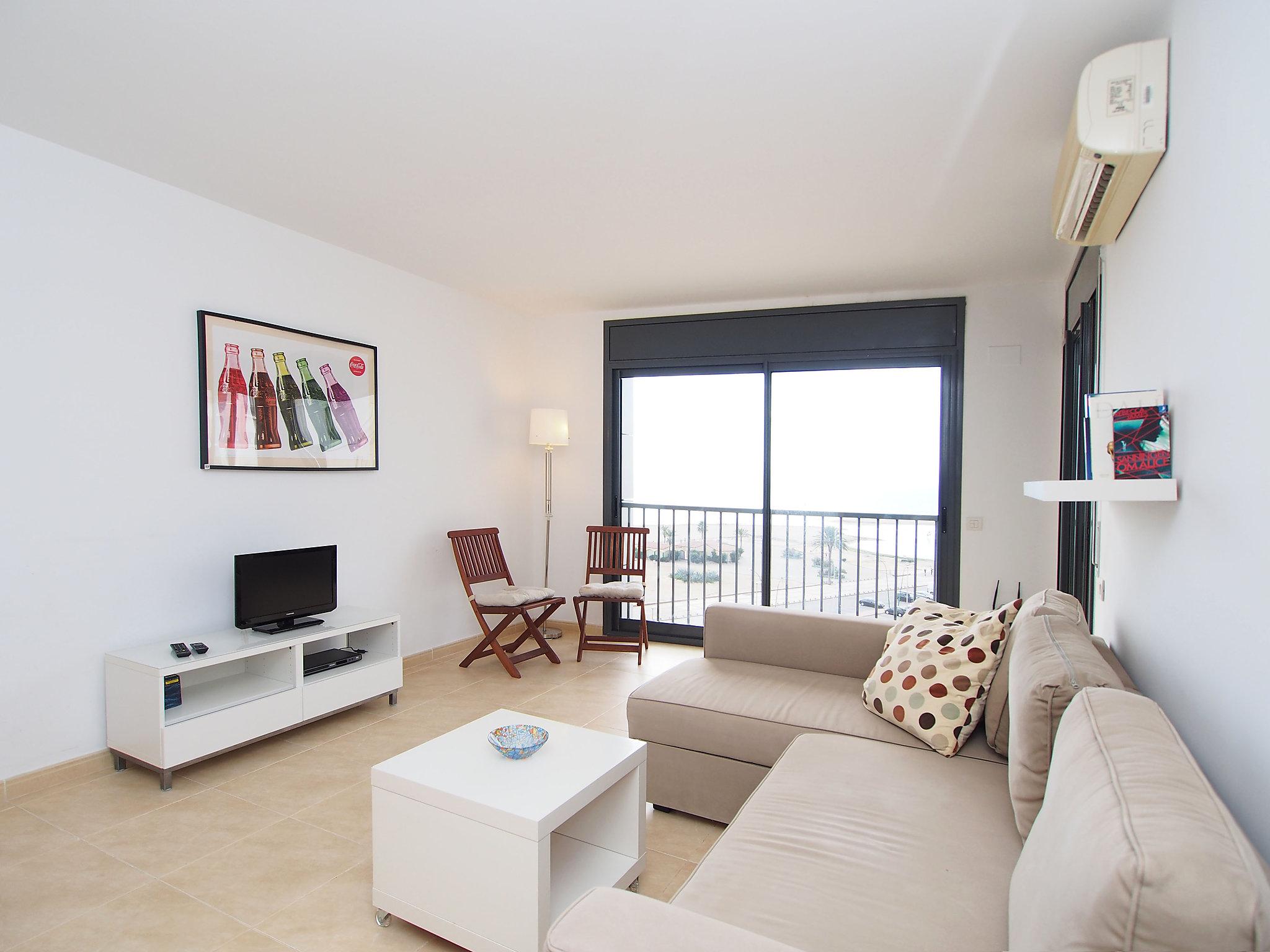 Foto 8 - Apartamento de 2 habitaciones en Castelló d'Empúries con piscina y vistas al mar