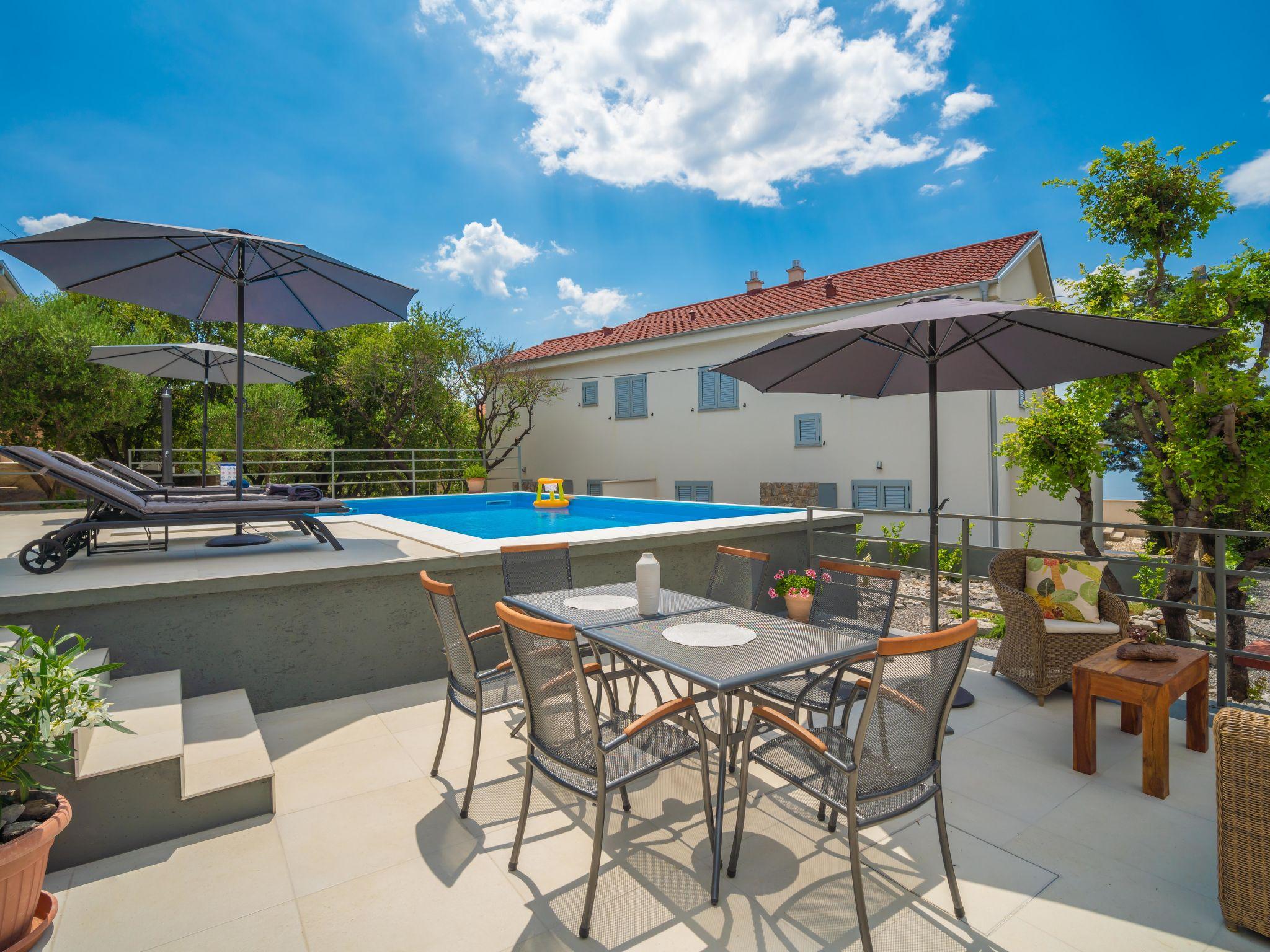 Photo 20 - Maison de 3 chambres à Novi Vinodolski avec piscine privée et jardin