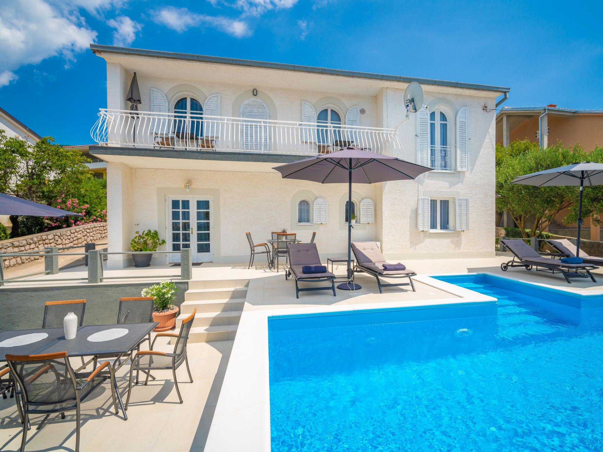 Photo 1 - Maison de 3 chambres à Novi Vinodolski avec piscine privée et jardin