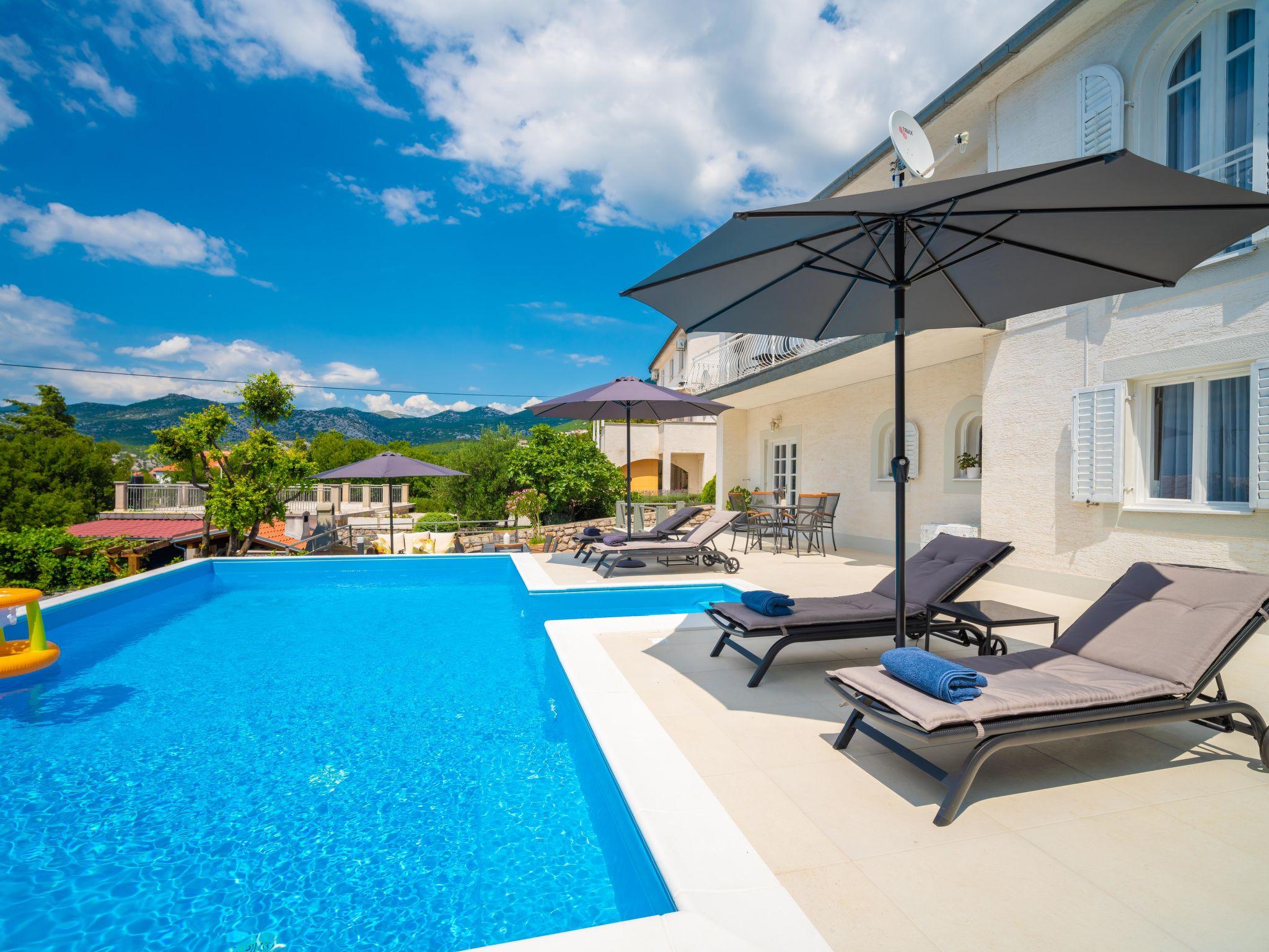 Photo 35 - Maison de 3 chambres à Novi Vinodolski avec piscine privée et jardin