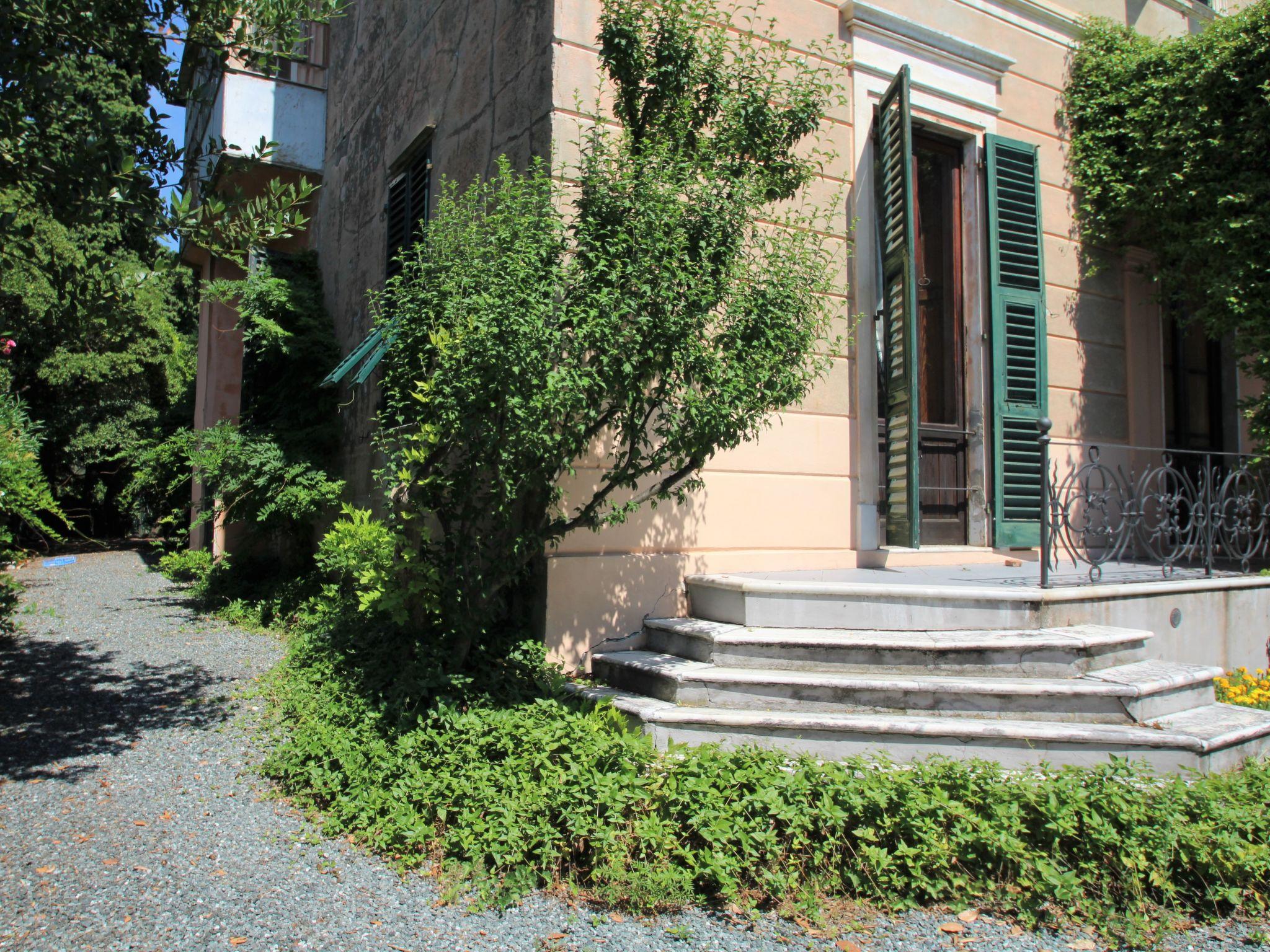 Photo 4 - 1 bedroom Apartment in Albisola Superiore with garden