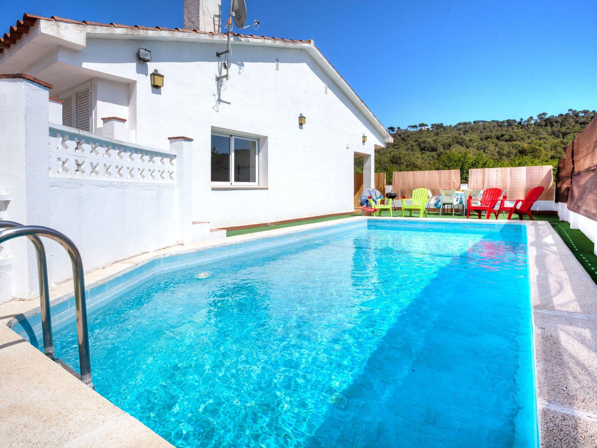 Photo 1 - Maison de 4 chambres à Blanes avec piscine privée et vues à la mer