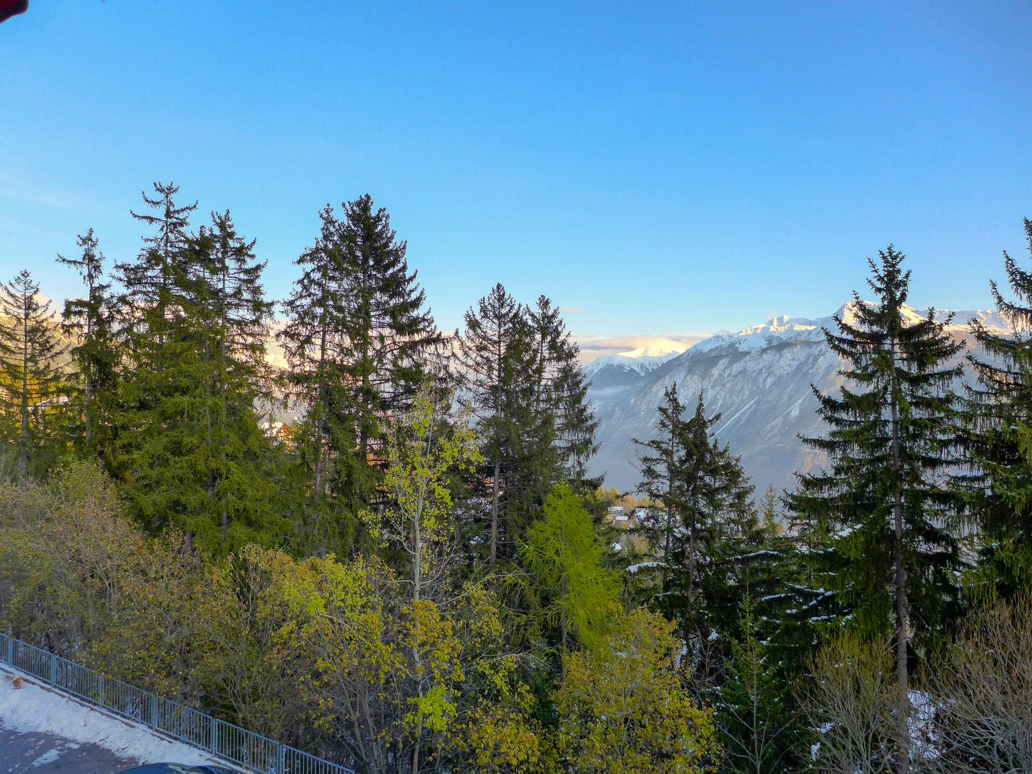 Foto 18 - Appartamento con 2 camere da letto a Crans-Montana con vista sulle montagne