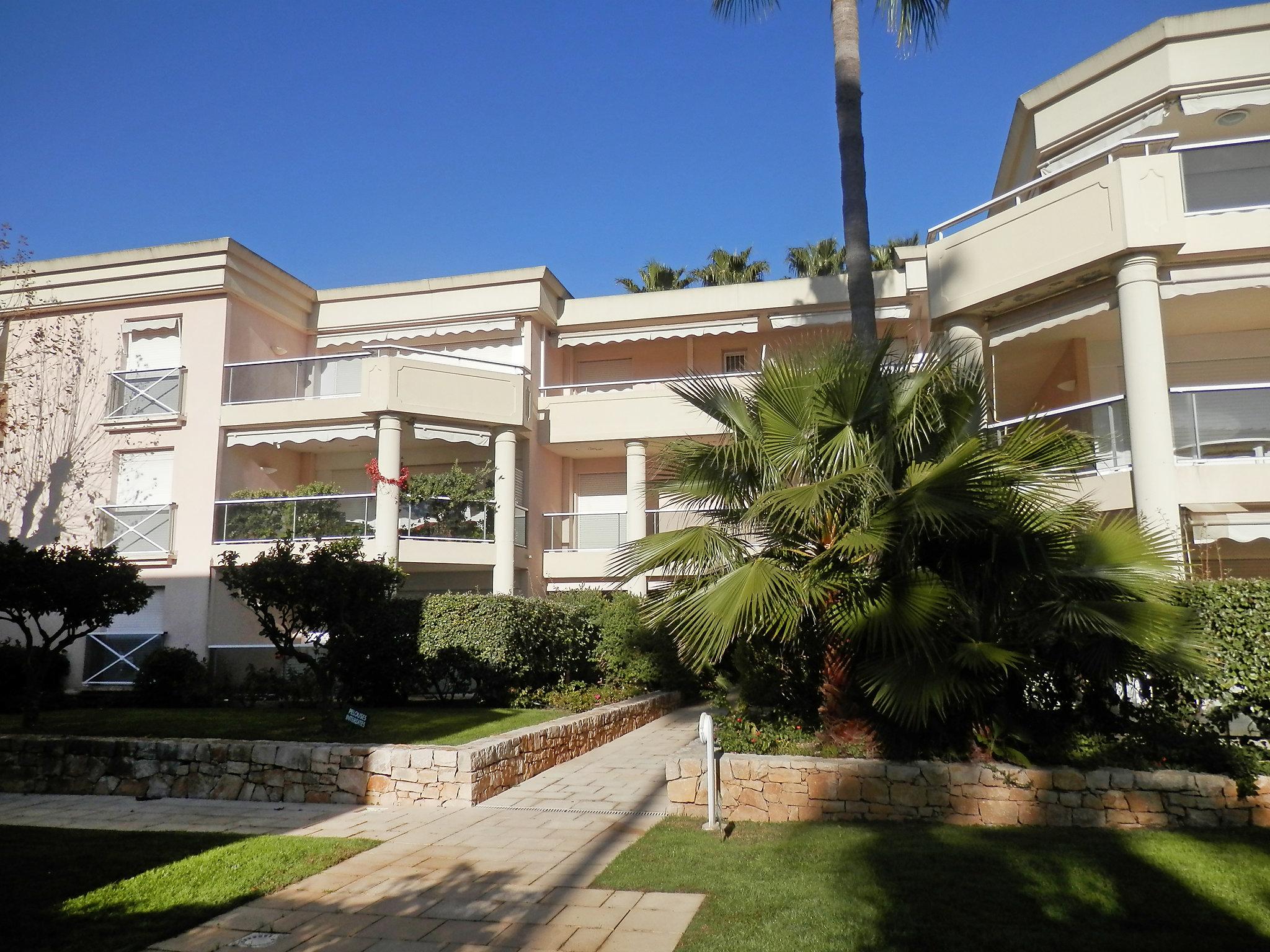 Photo 7 - Appartement de 2 chambres à Antibes avec piscine et jardin