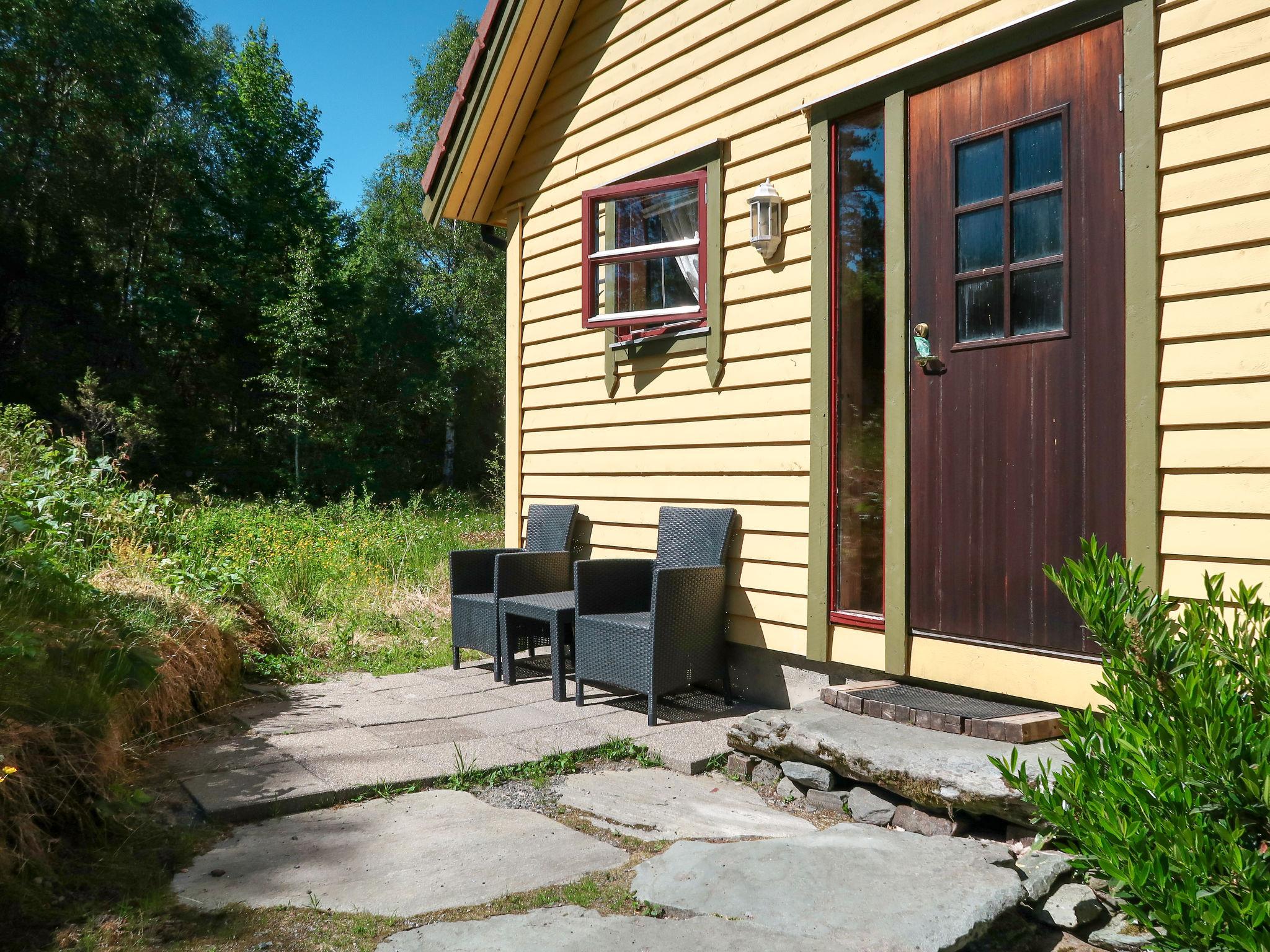 Foto 2 - Haus mit 2 Schlafzimmern in Eikefjord mit garten