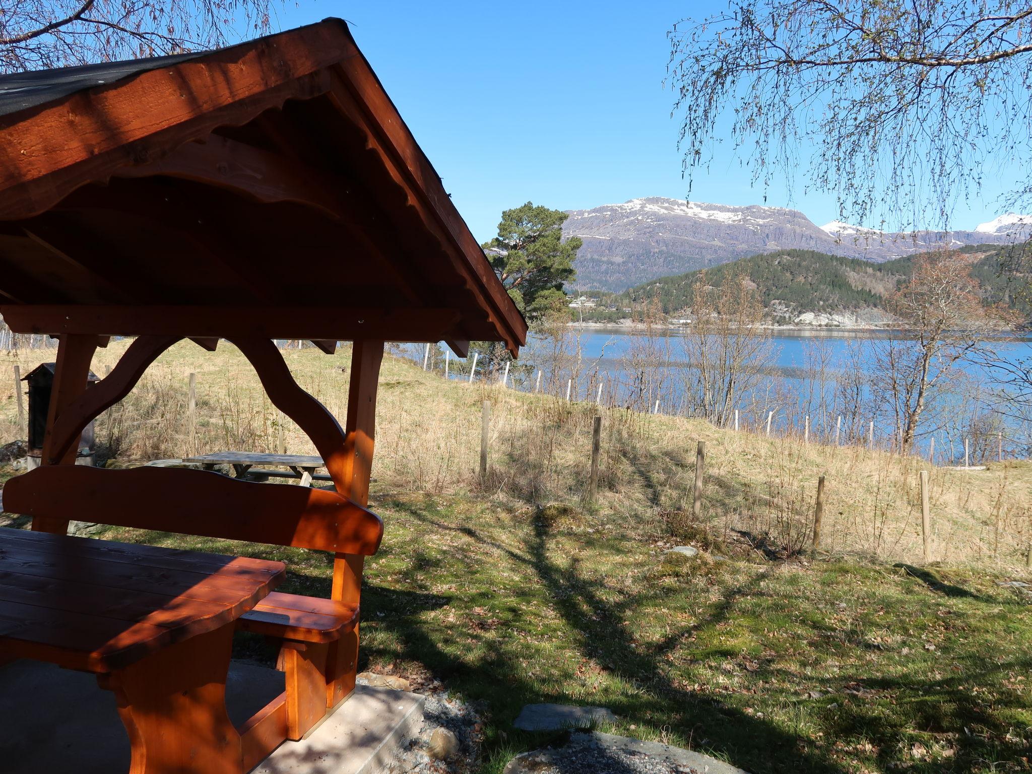 Foto 16 - Casa de 2 habitaciones en Eikefjord con jardín