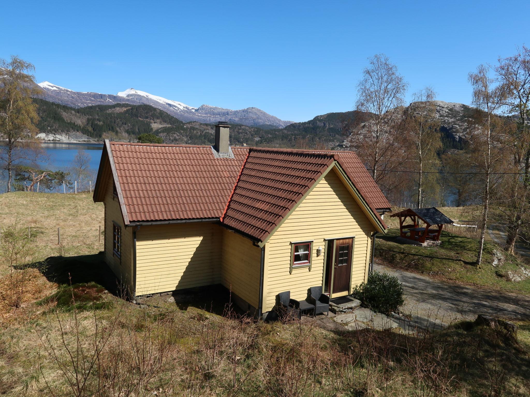 Foto 22 - Casa de 2 habitaciones en Eikefjord con jardín