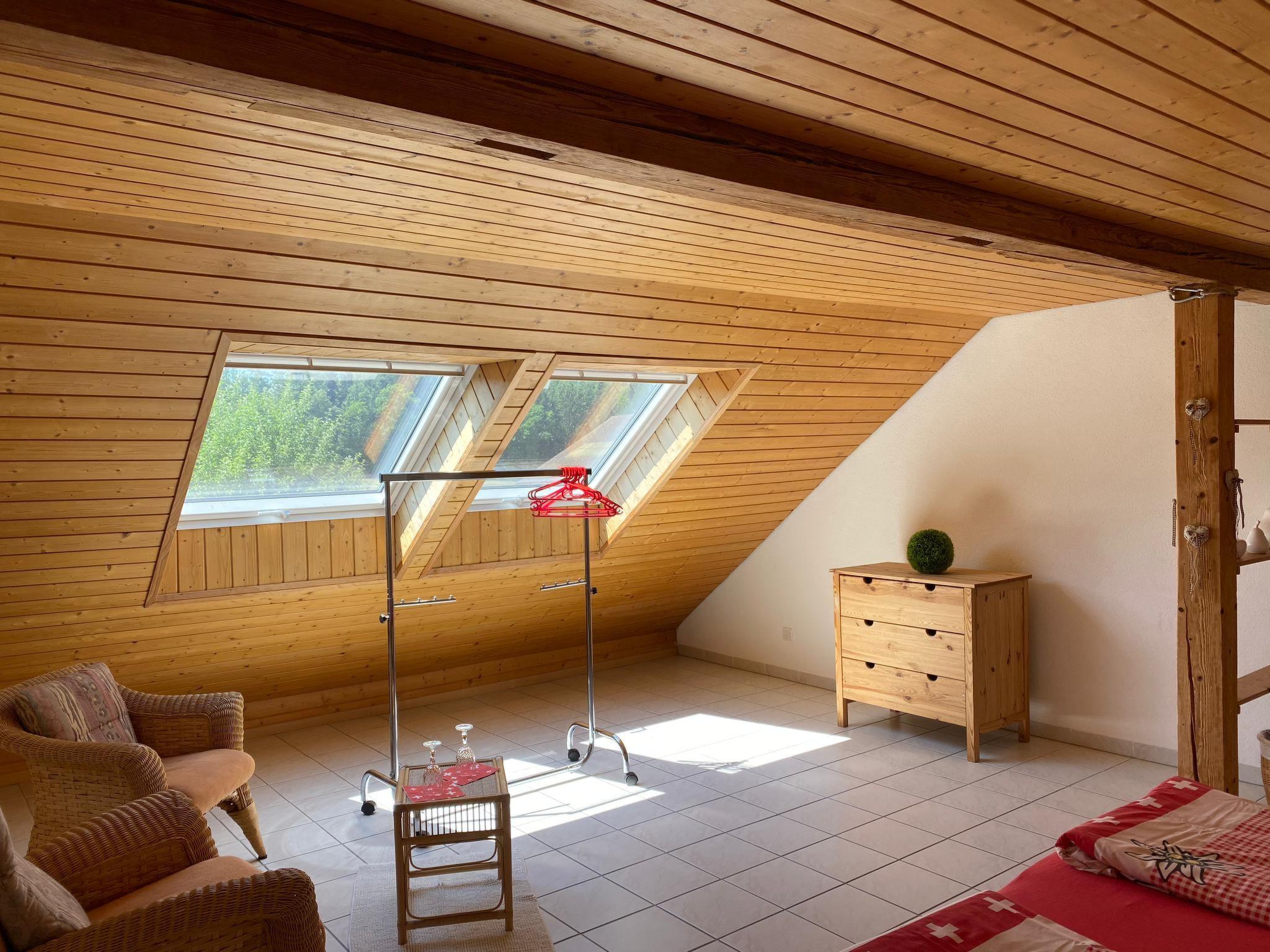 Foto 9 - Appartamento con 3 camere da letto a Wangenried con giardino