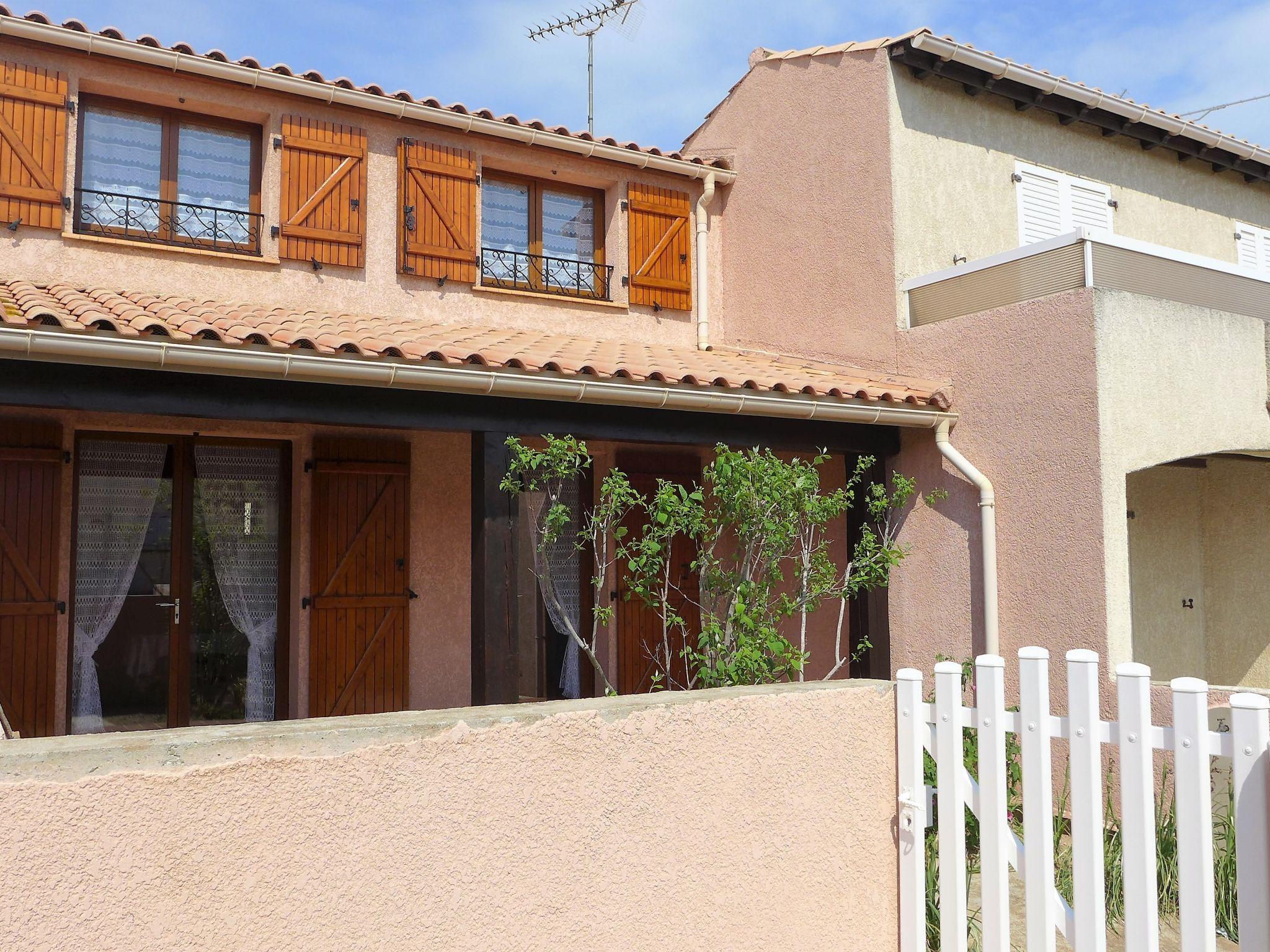 Photo 20 - Maison de 3 chambres à Fleury avec jardin et terrasse