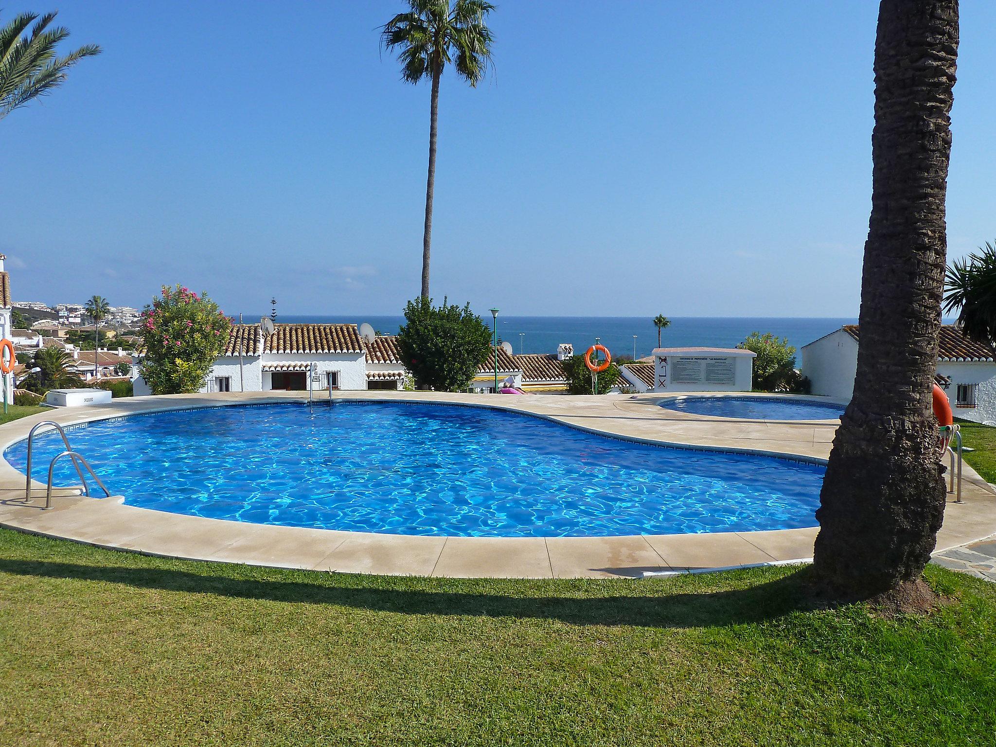 Photo 1 - Maison de 1 chambre à Mijas avec piscine et vues à la mer