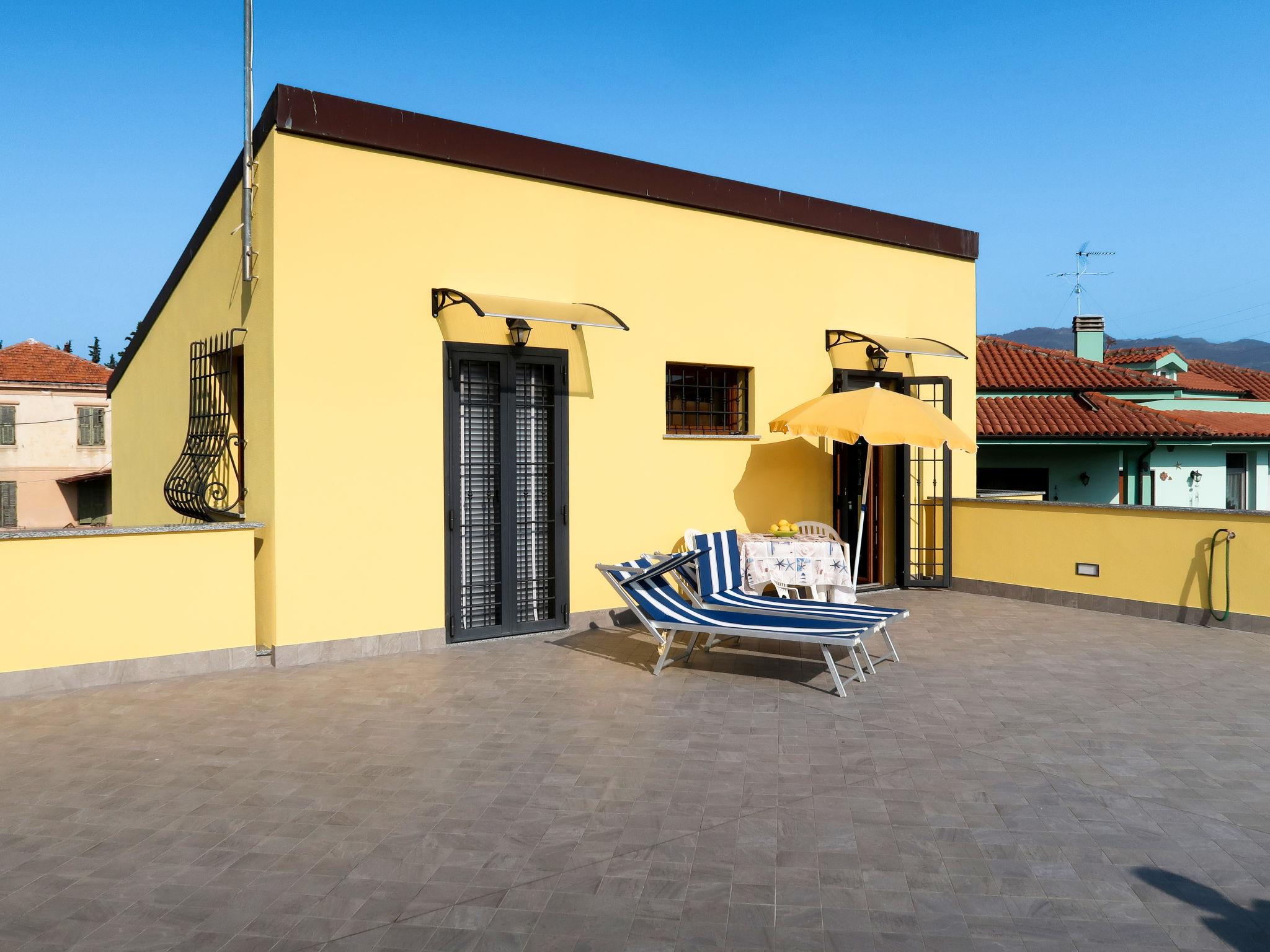 Foto 15 - Casa de 2 habitaciones en Albenga con terraza y vistas al mar