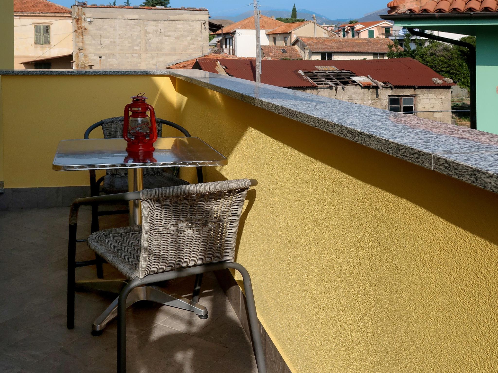 Foto 17 - Casa con 2 camere da letto a Albenga con terrazza e vista mare