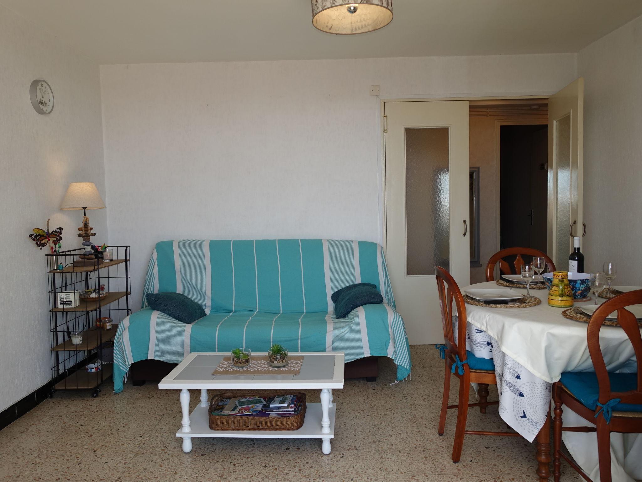 Foto 6 - Apartamento de 2 quartos em Narbonne com terraço e vistas do mar