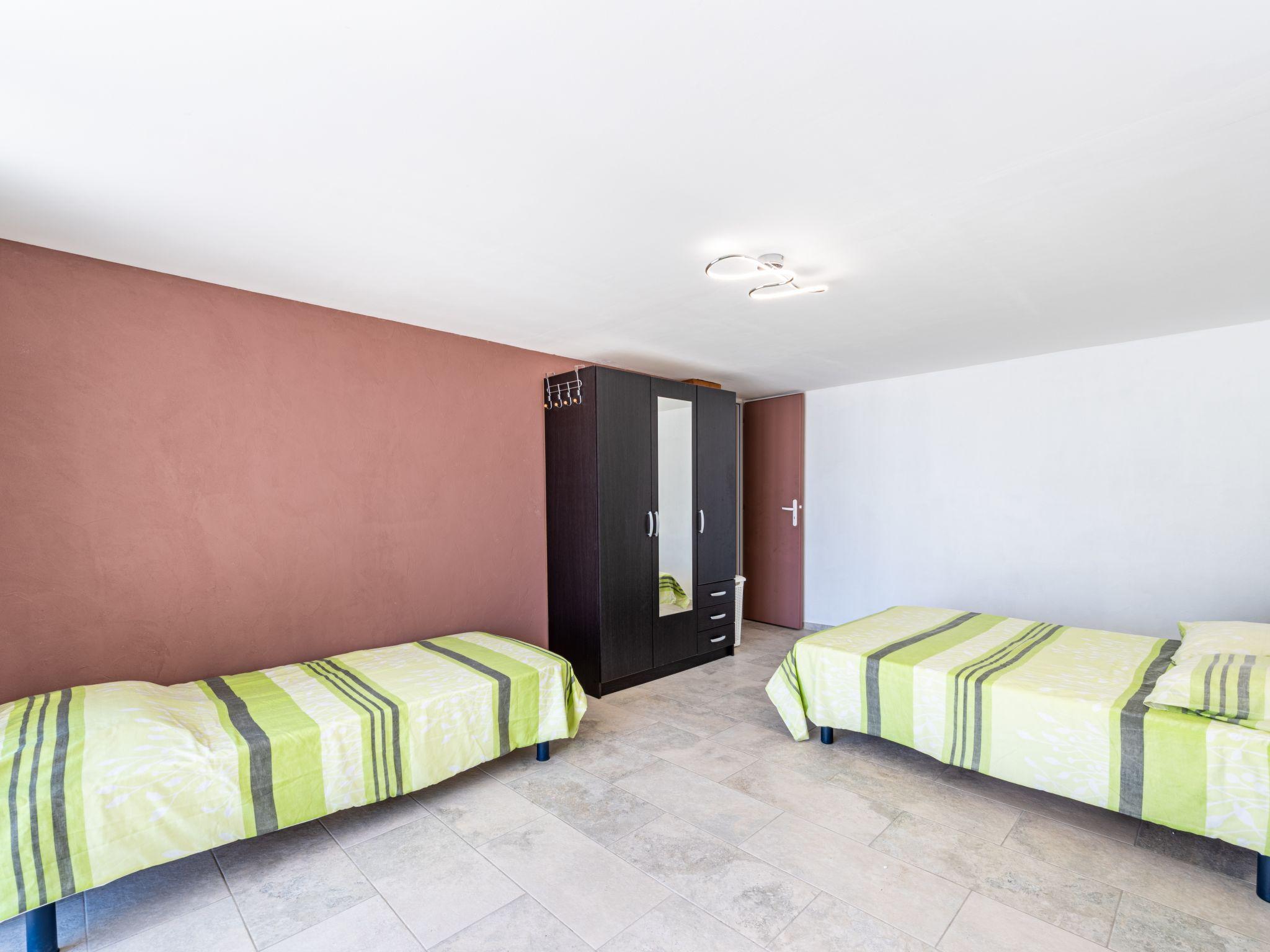 Foto 13 - Appartamento con 2 camere da letto a Gassin con terrazza e vista mare