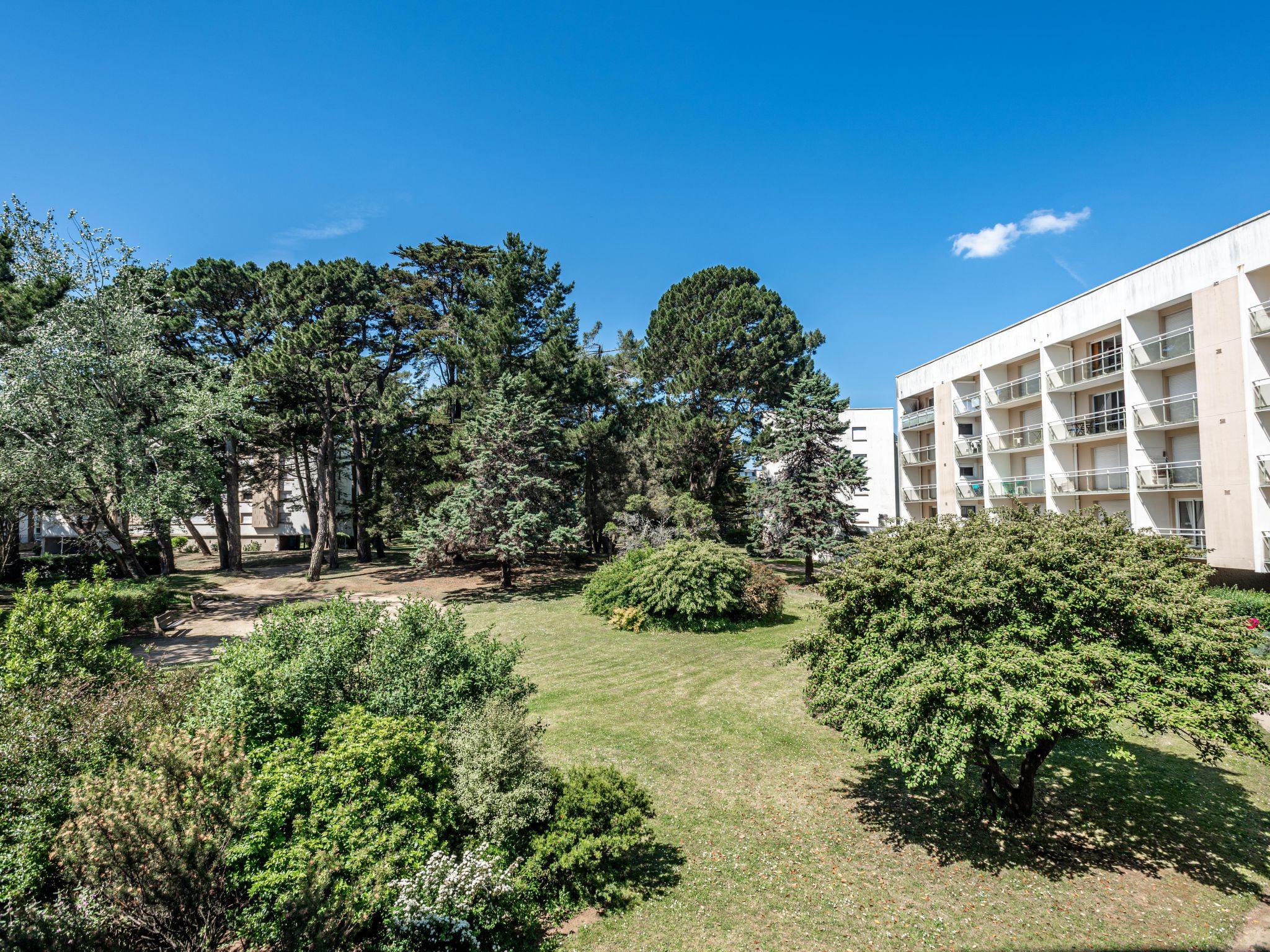 Photo 15 - Apartment in Carnac with garden and sea view