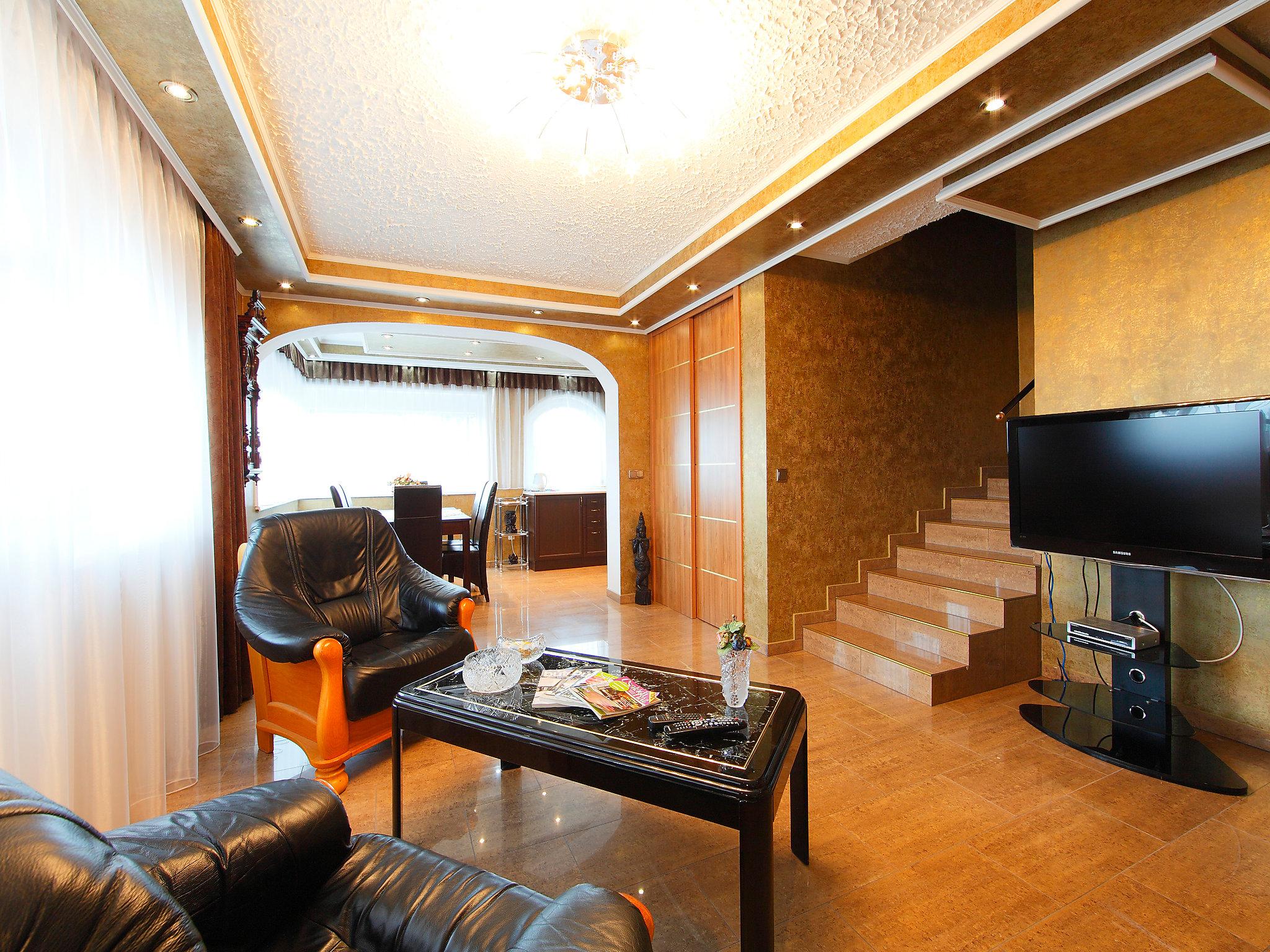 Foto 4 - Apartment mit 2 Schlafzimmern in Balatongyörök mit garten und terrasse
