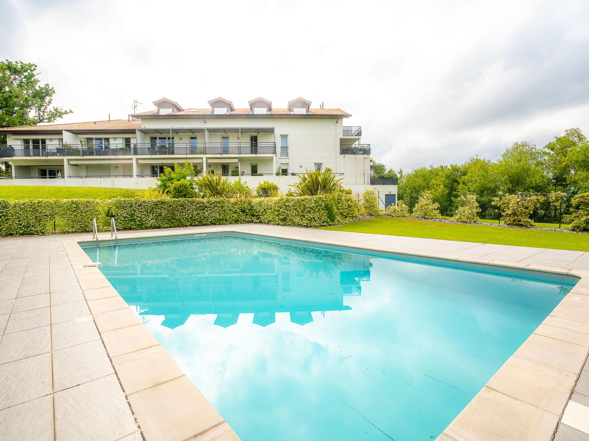 Foto 21 - Apartamento de 1 habitación en Saint-Jean-de-Luz con piscina y vistas al mar
