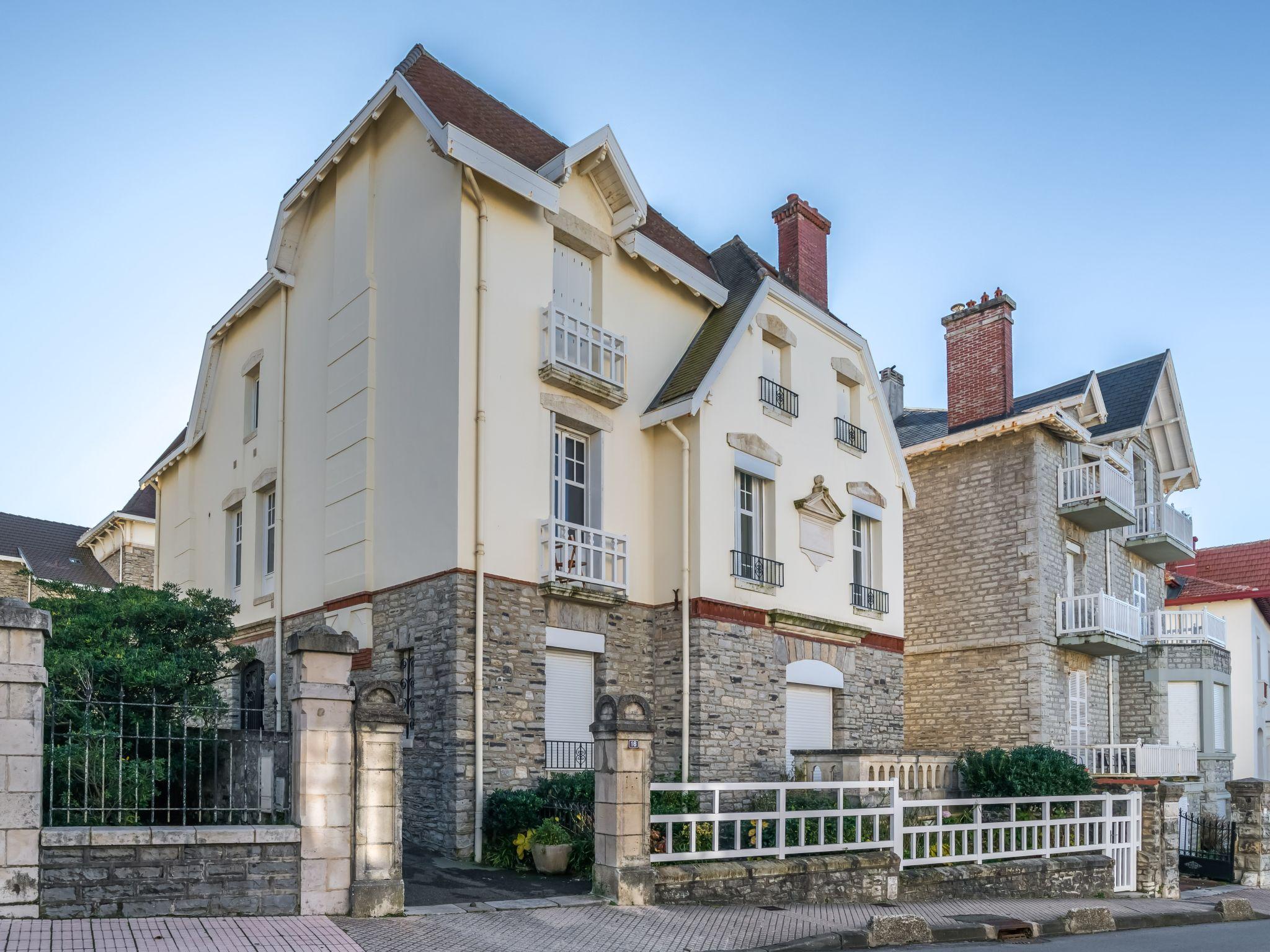 Foto 4 - Apartamento de 1 habitación en Biarritz con vistas al mar