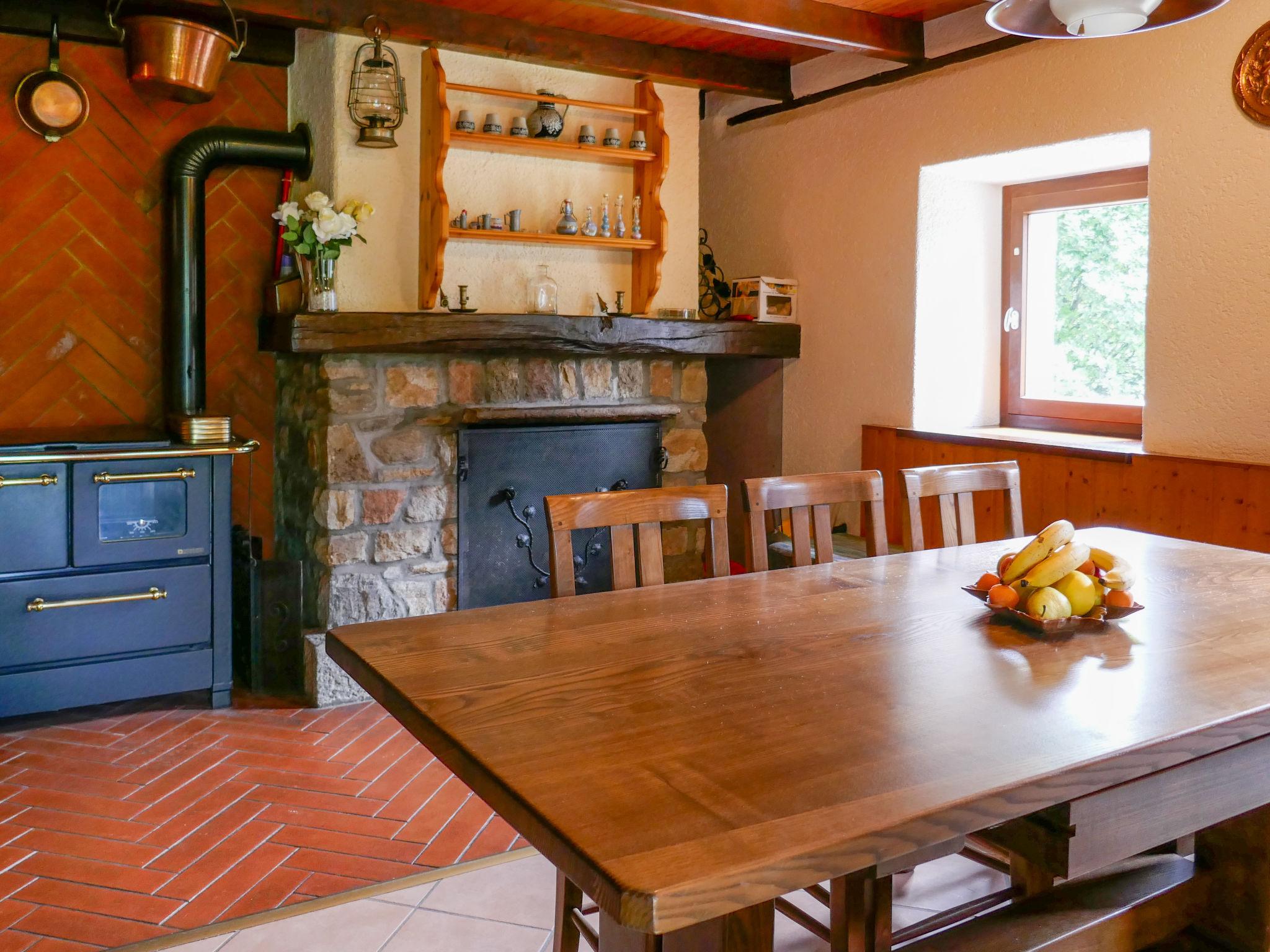 Photo 3 - Maison de 1 chambre à Acquarossa avec jardin et terrasse