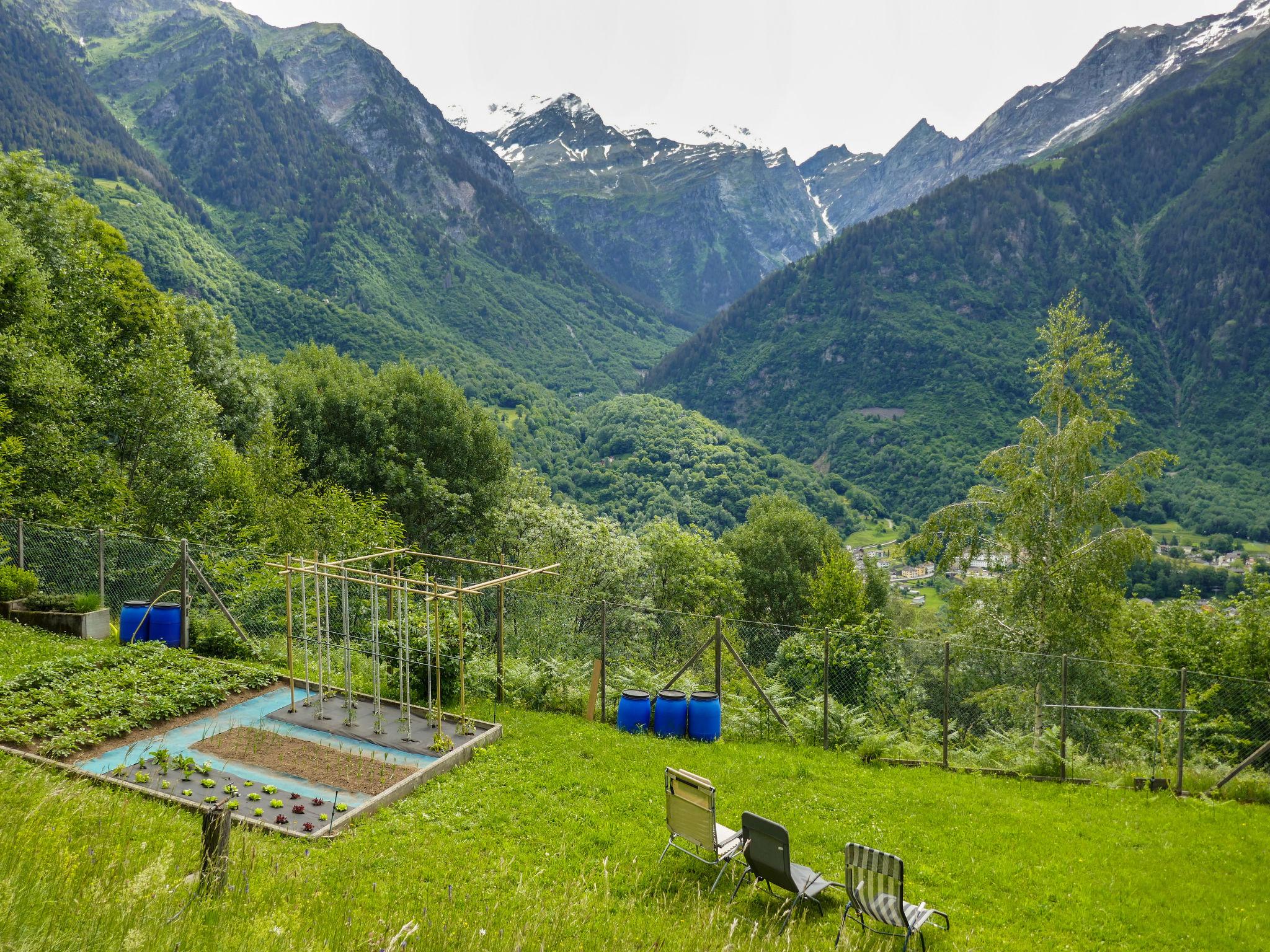 Photo 11 - Maison de 1 chambre à Acquarossa avec jardin et vues sur la montagne