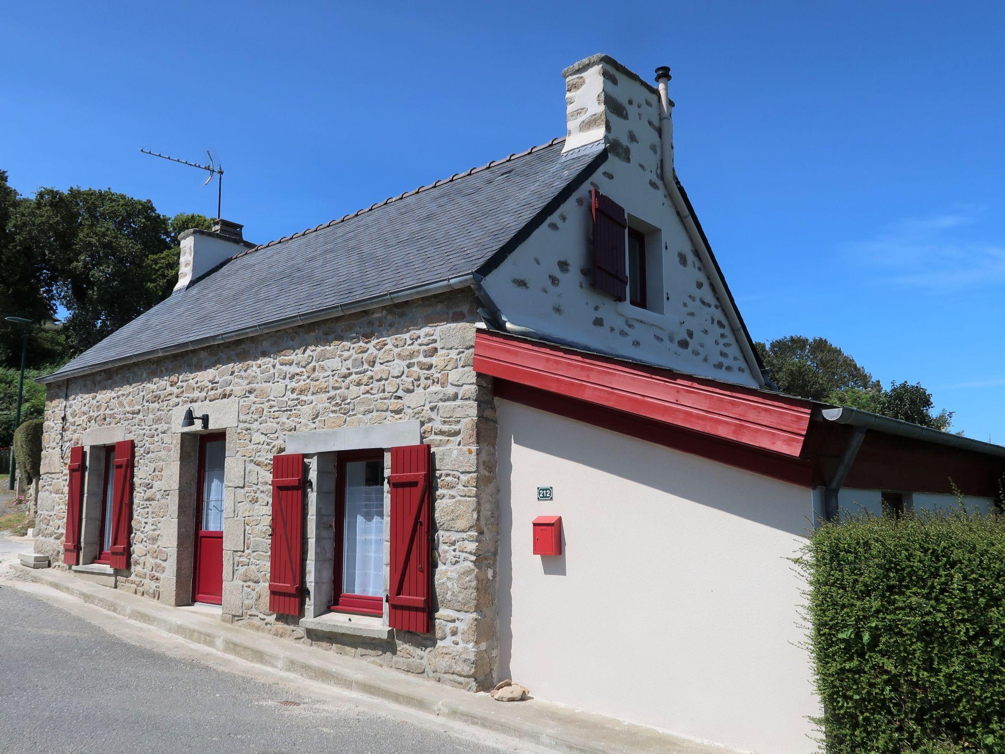 Photo 4 - Maison de 2 chambres à Goulven avec terrasse et vues à la mer