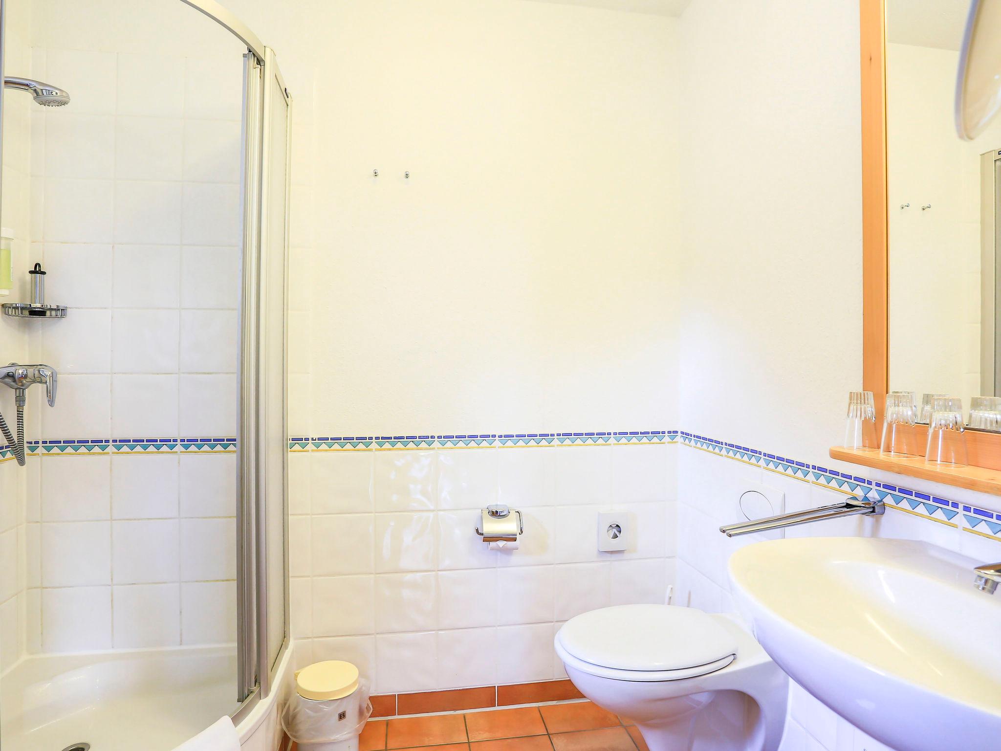 Foto 9 - Apartamento de 2 quartos em Göhren-Lebbin com piscina e jardim