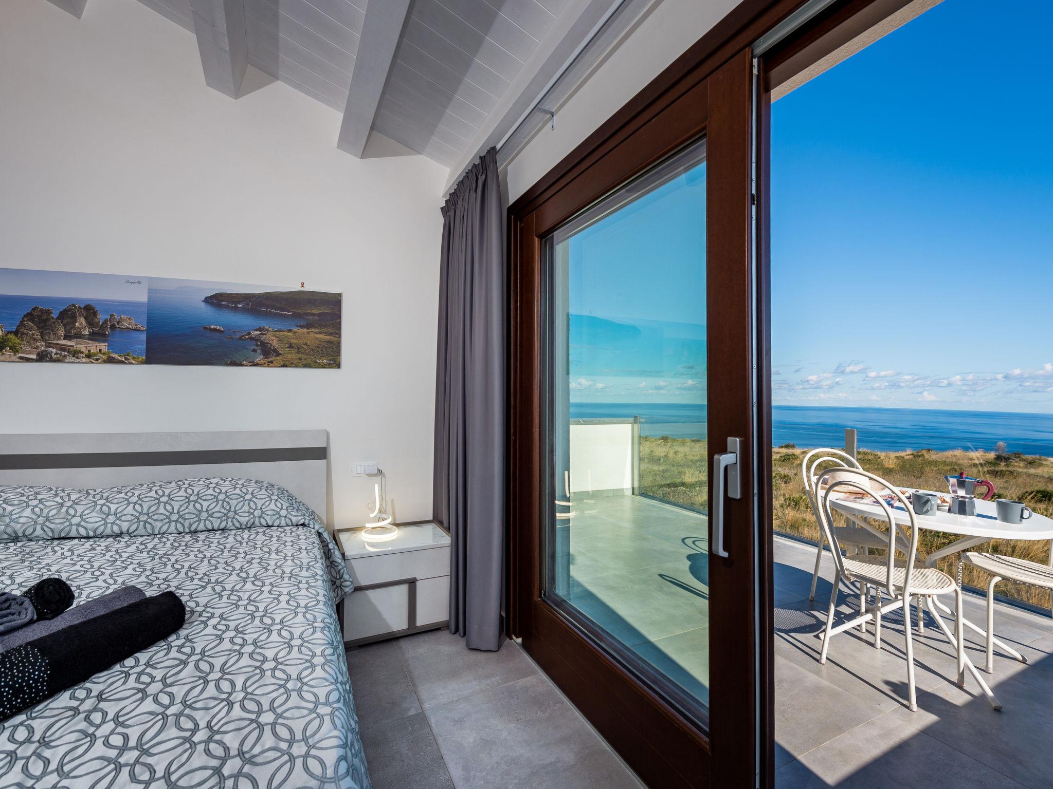 Foto 10 - Casa de 4 quartos em Castellammare del Golfo com piscina privada e vistas do mar