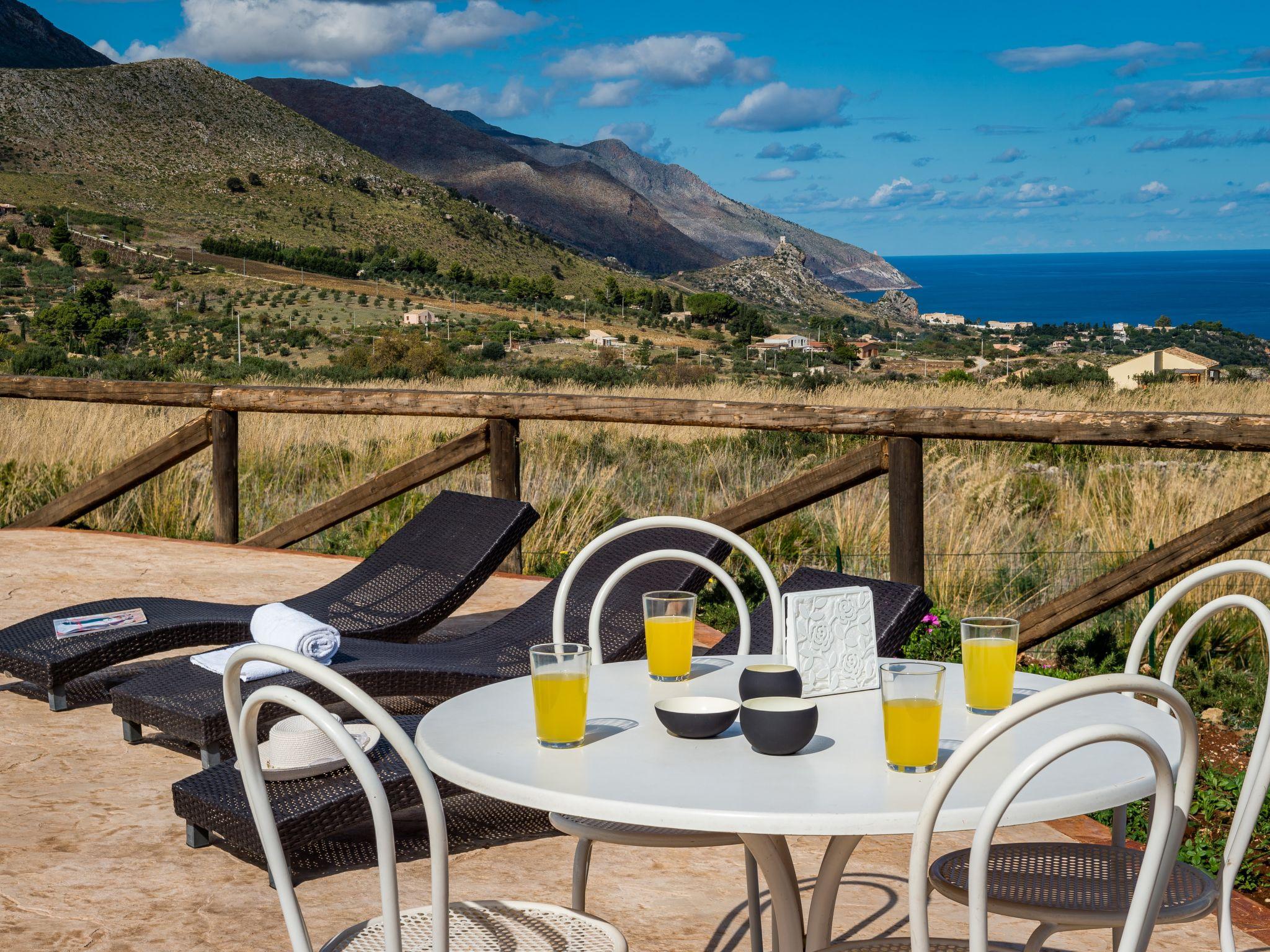 Foto 21 - Casa con 4 camere da letto a Castellammare del Golfo con piscina privata e giardino