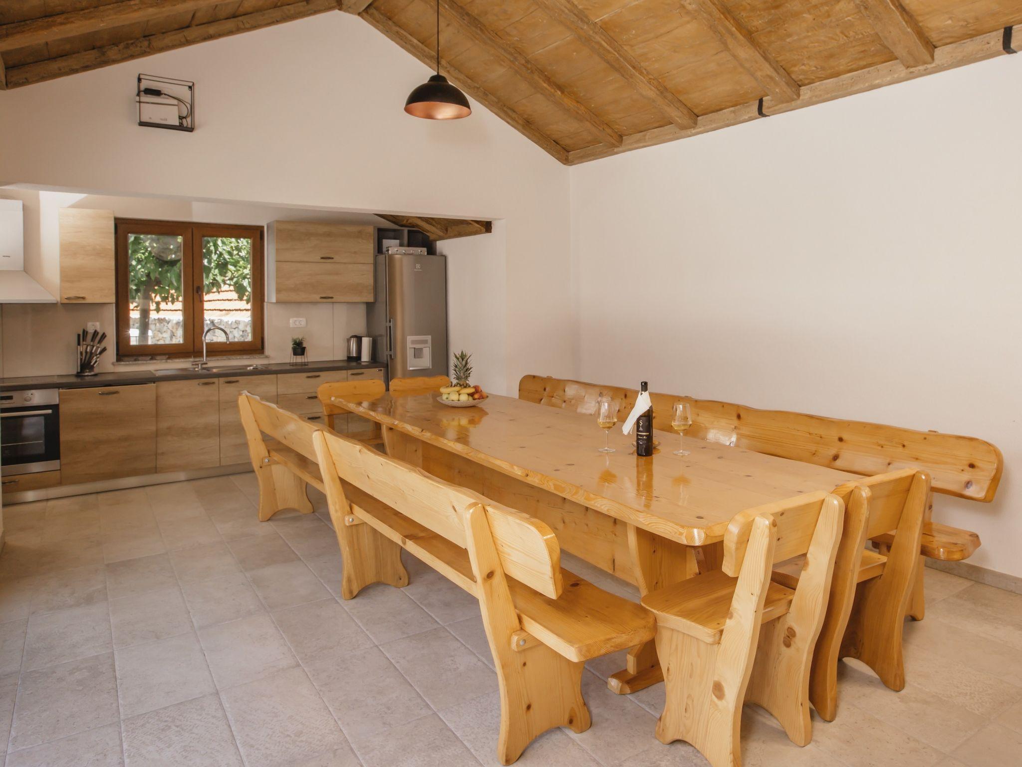 Photo 9 - 5 bedroom House in Proložac with private pool and terrace