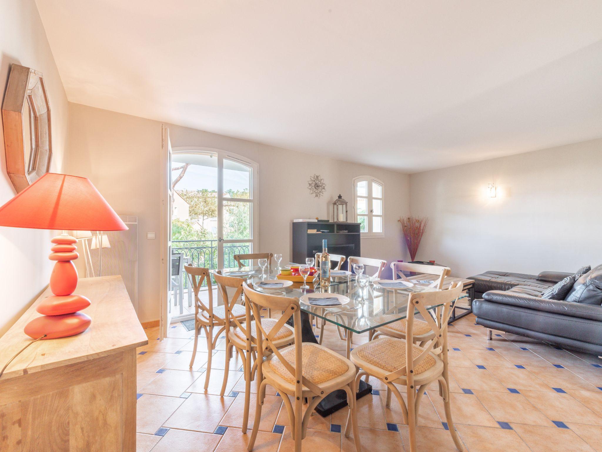 Photo 6 - 3 bedroom Apartment in La Môle with swimming pool