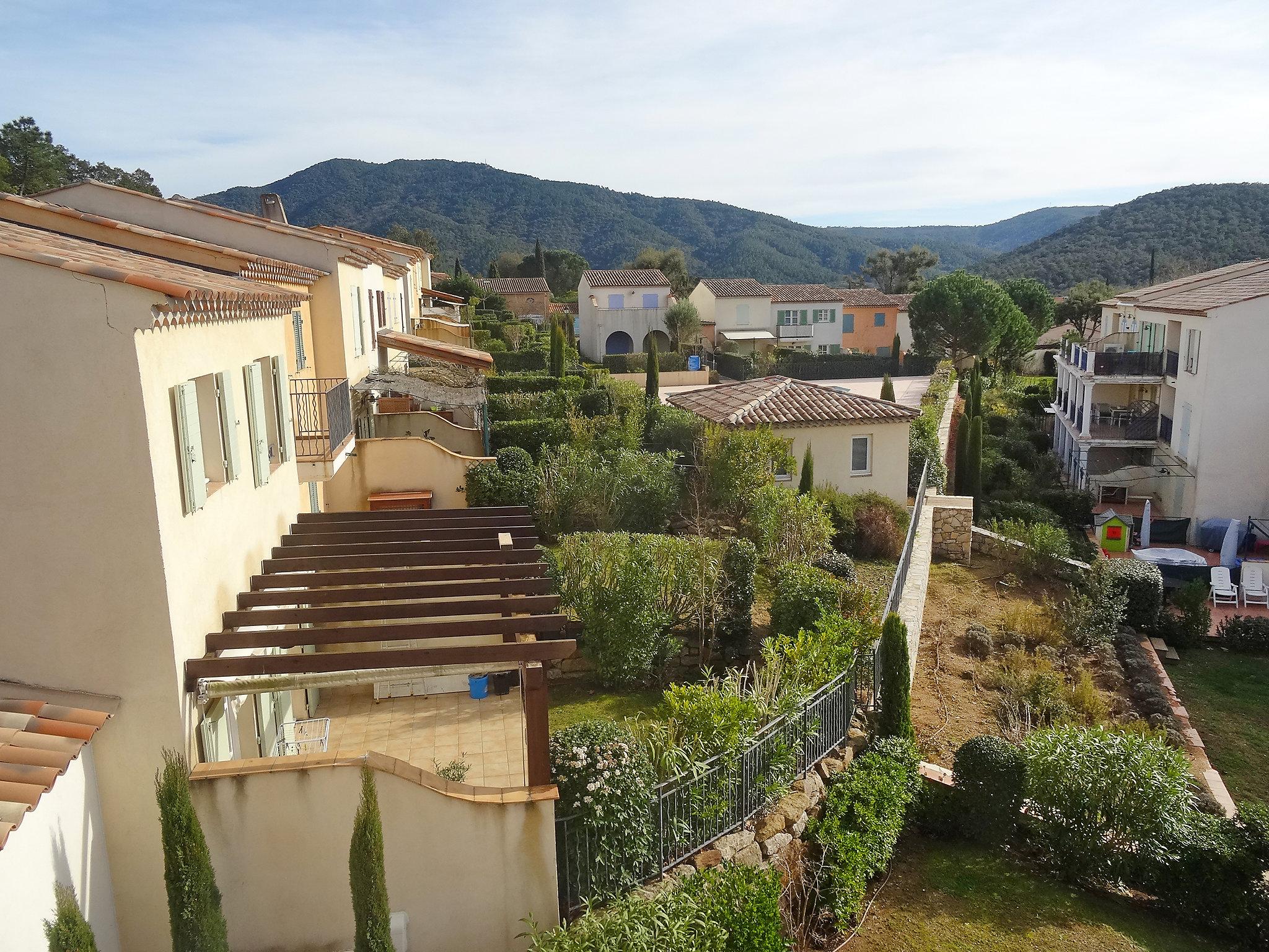 Photo 14 - 3 bedroom Apartment in La Môle with swimming pool