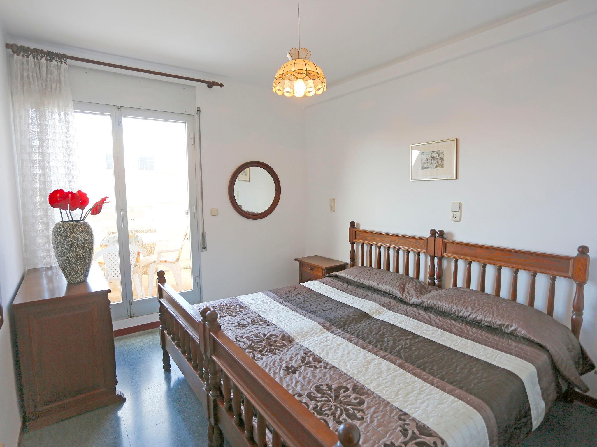 Foto 4 - Appartamento con 4 camere da letto a l'Ampolla con terrazza e vista mare