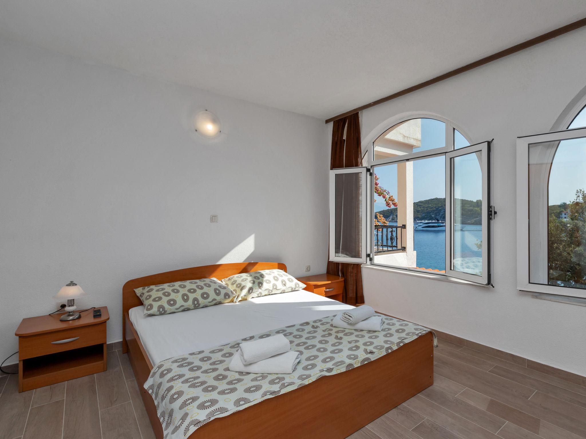 Photo 24 - Appartement de 2 chambres à Jelsa avec vues à la mer