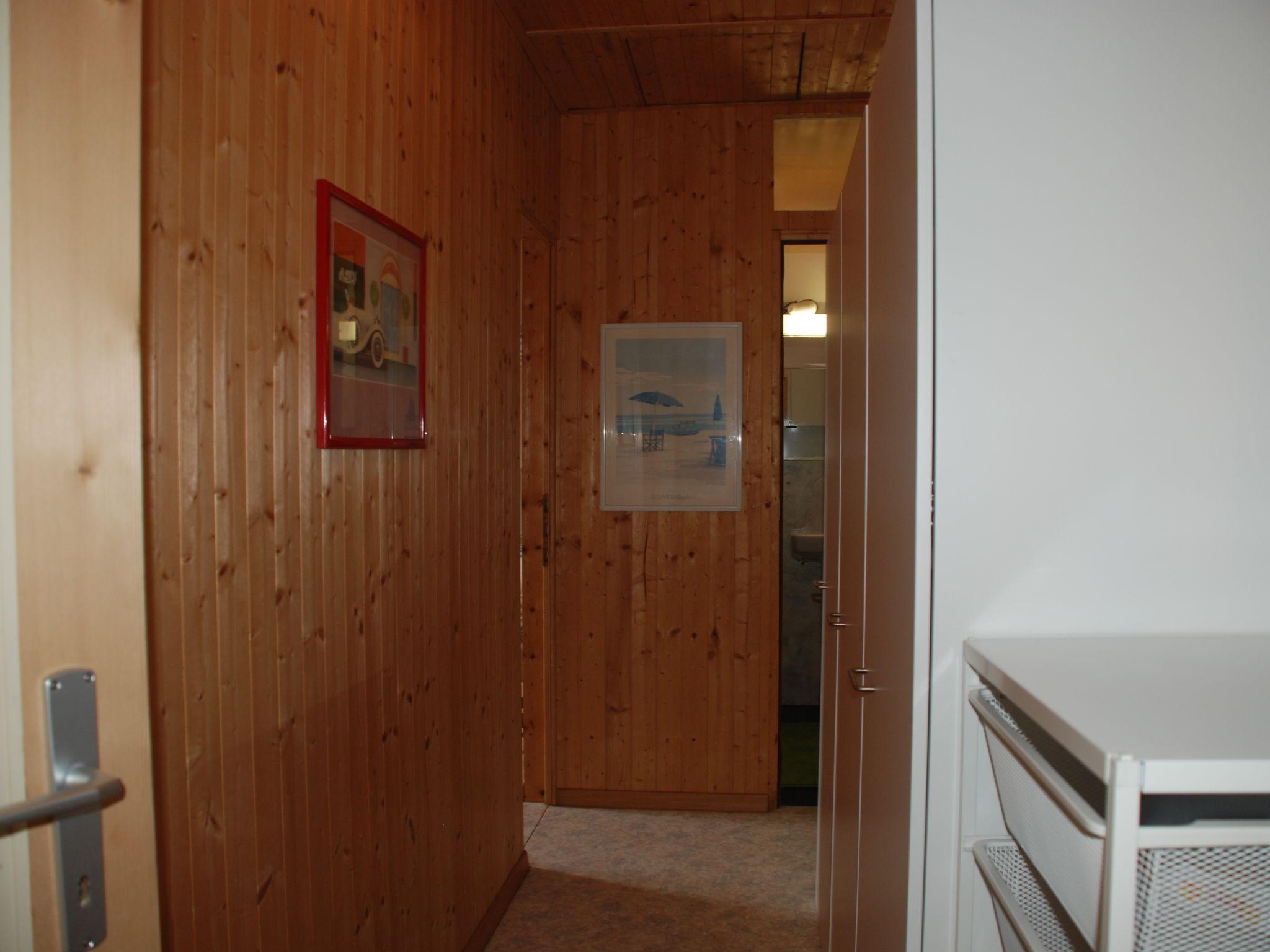 Photo 13 - 2 bedroom House in Gambarogno with garden and terrace