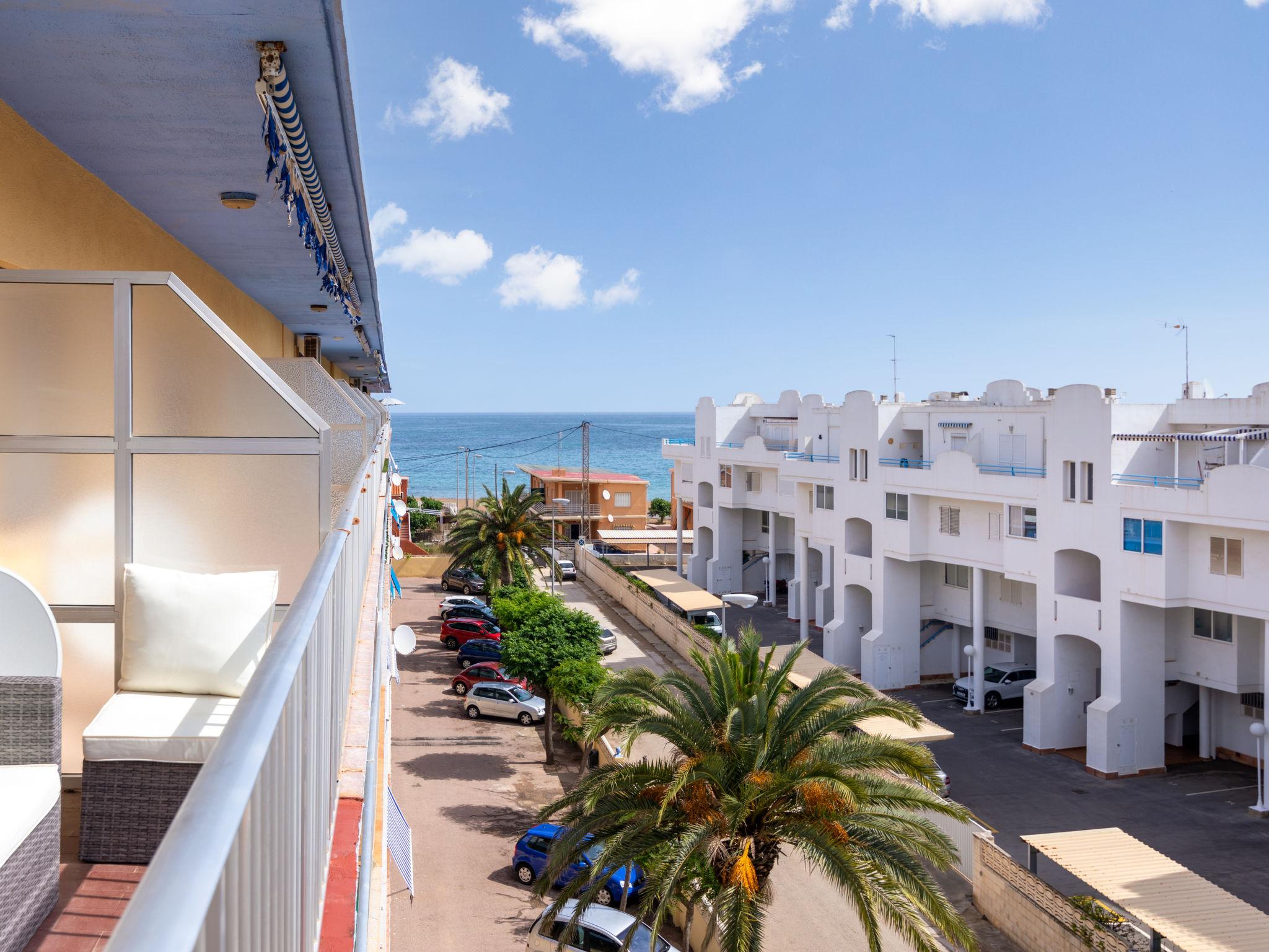 Foto 1 - Apartamento de 2 habitaciones en Dénia con terraza y vistas al mar