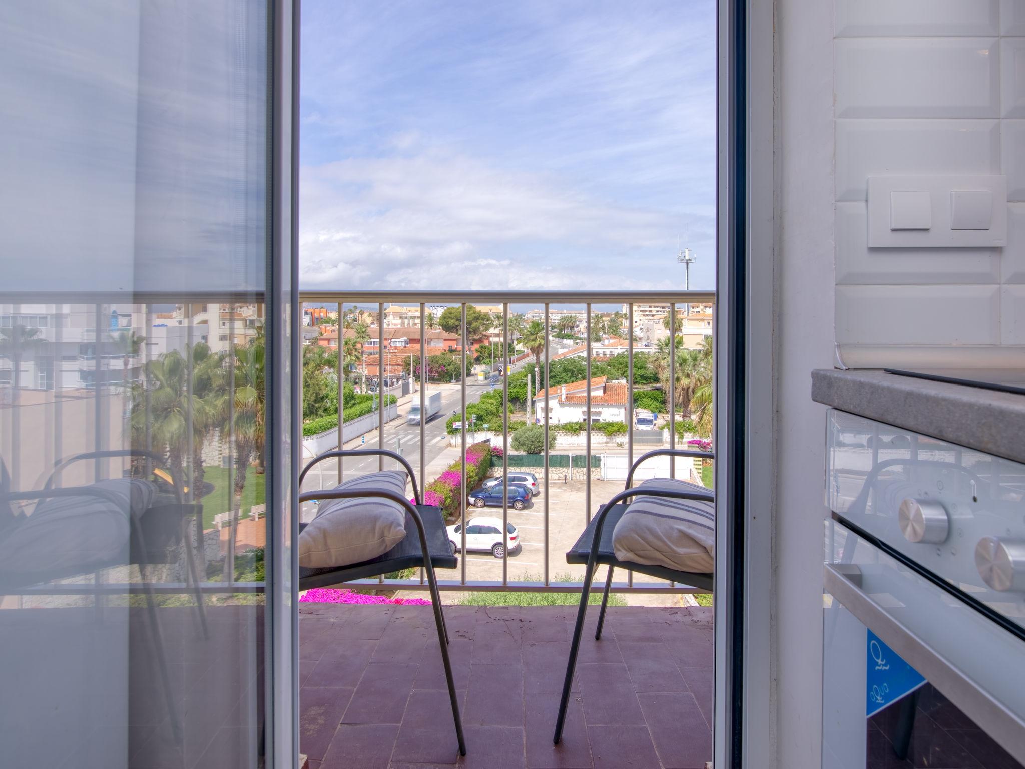 Foto 10 - Apartamento de 2 quartos em Dénia com terraço e vistas do mar