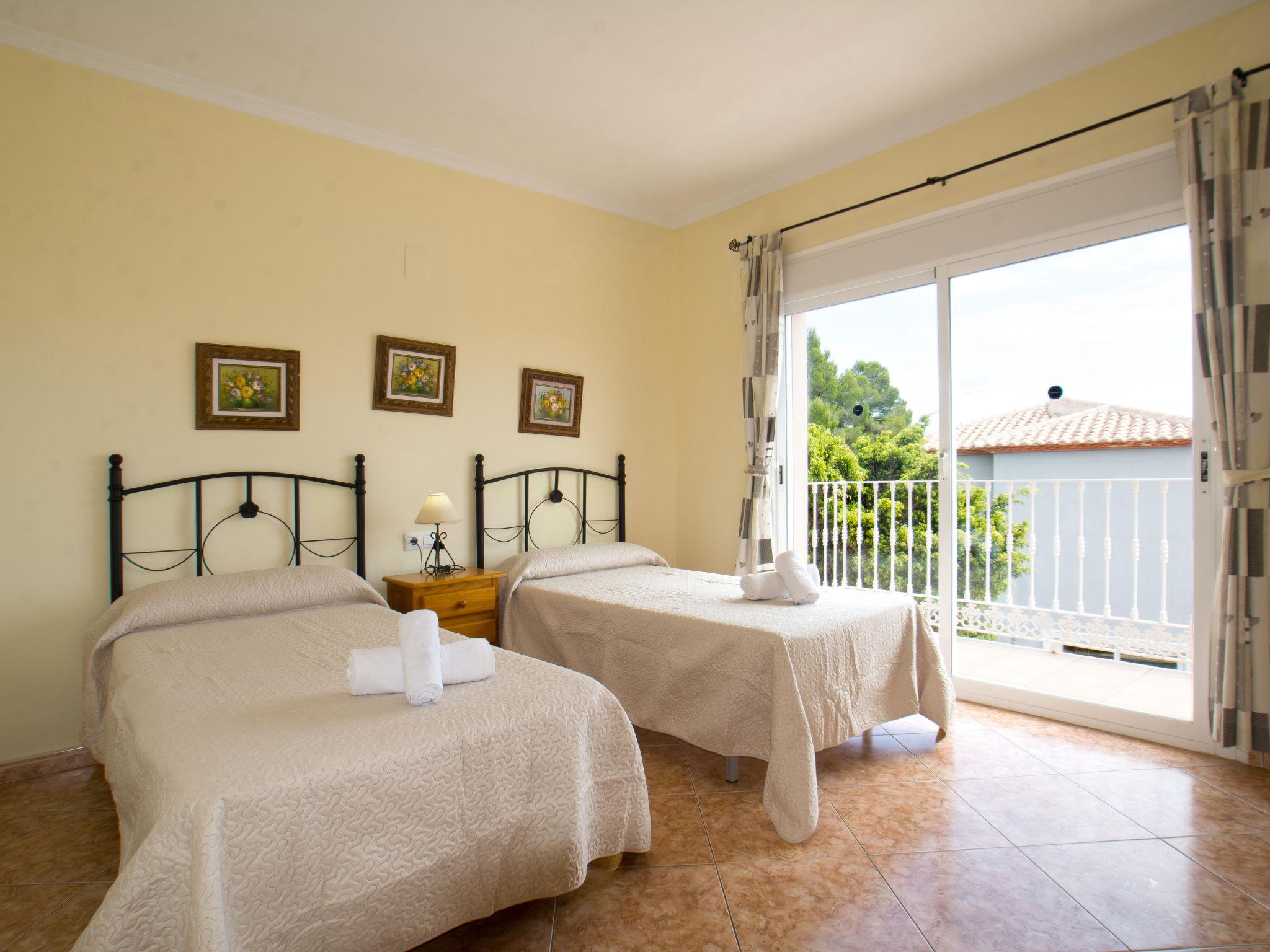 Photo 15 - Maison de 7 chambres à Calp avec piscine privée et vues à la mer