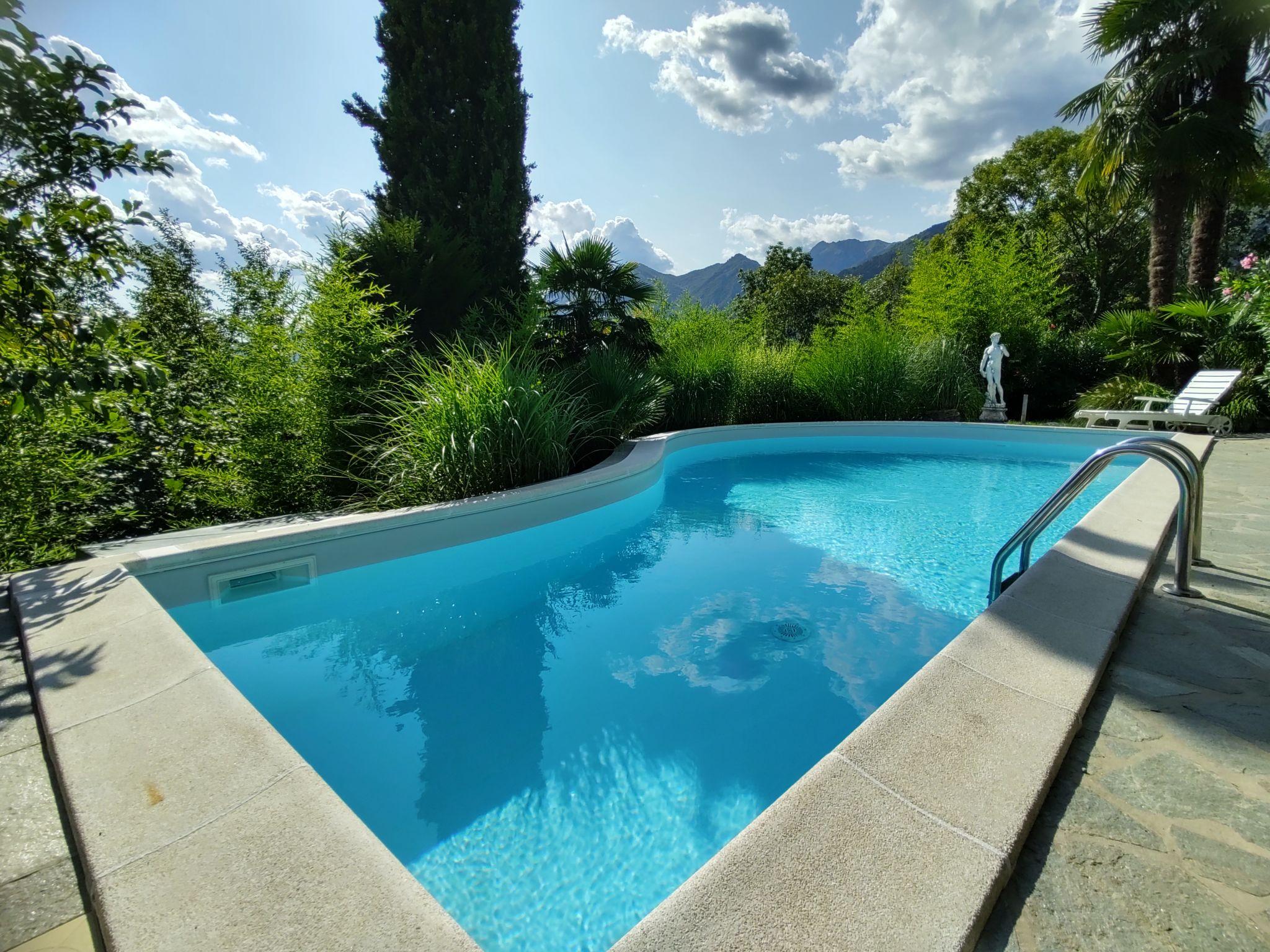 Photo 43 - Maison de 3 chambres à Carlazzo avec piscine privée et jardin