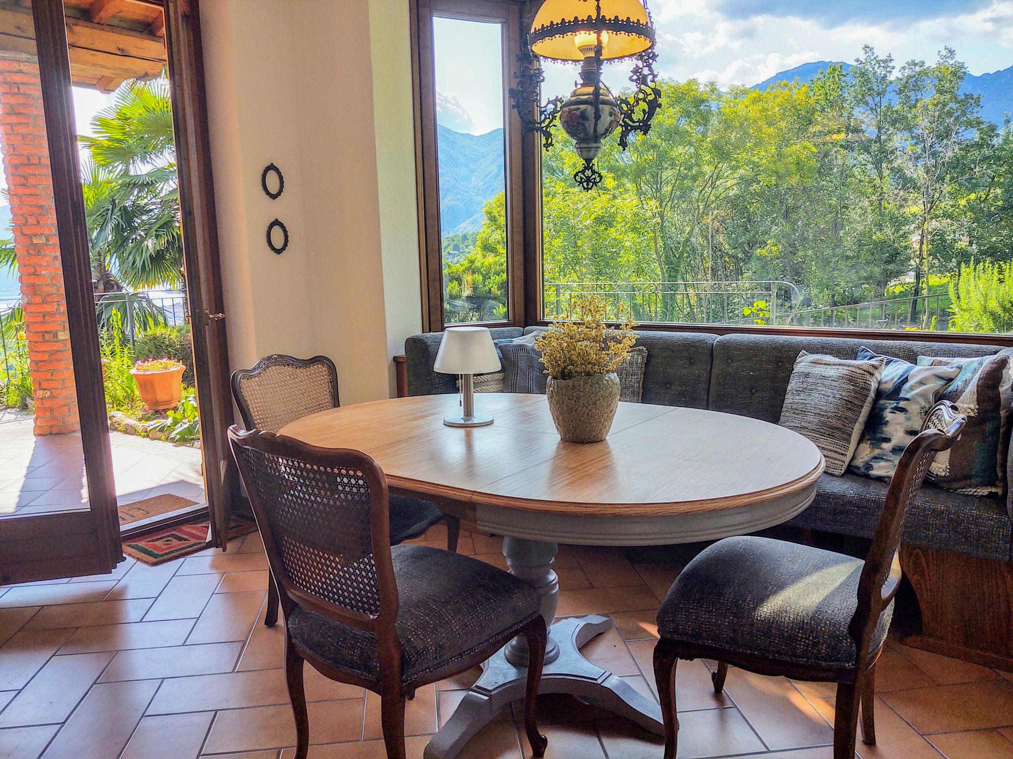 Photo 8 - Maison de 3 chambres à Carlazzo avec piscine privée et vues sur la montagne