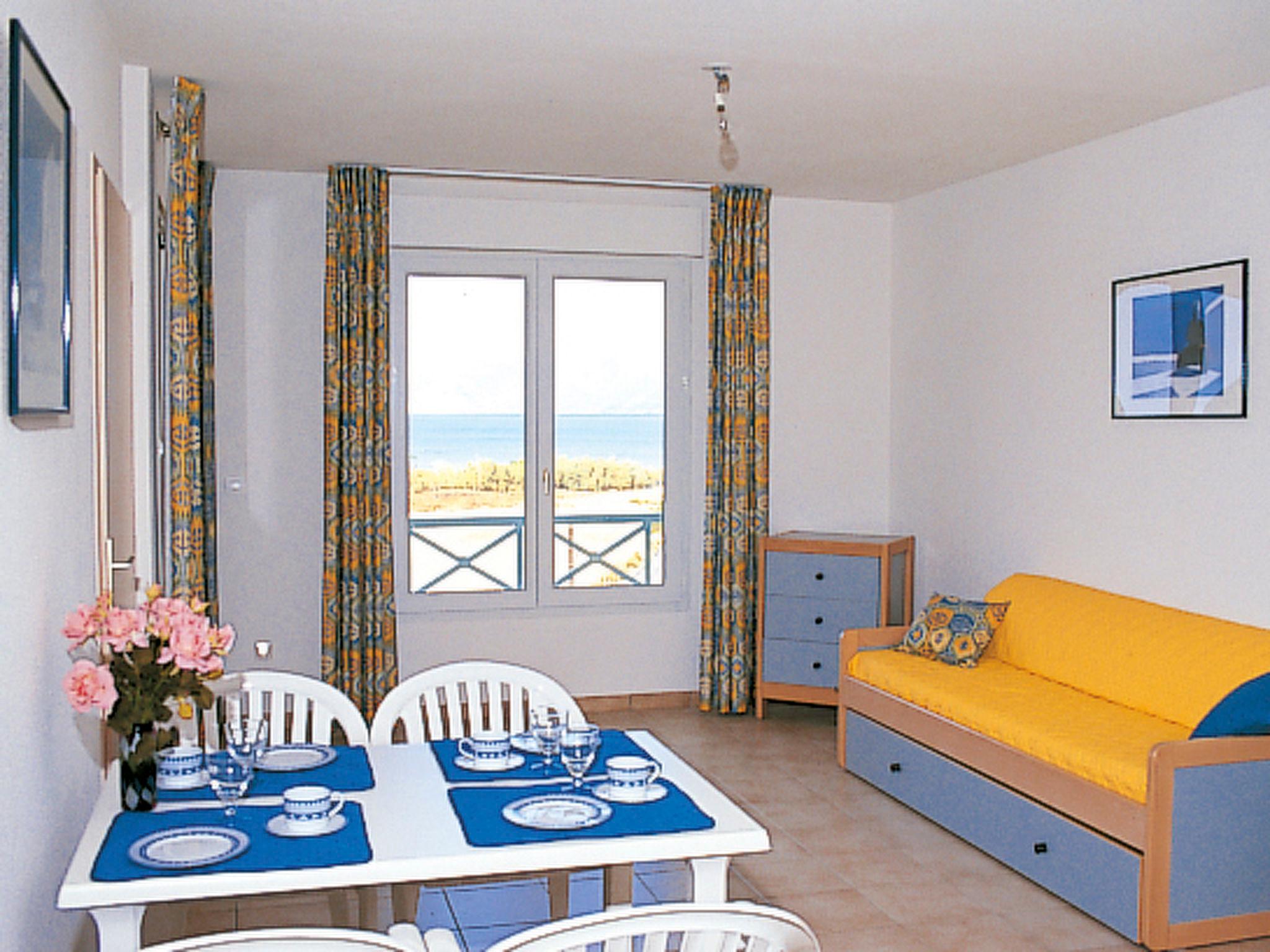 Foto 5 - Apartment mit 1 Schlafzimmer in Saint-Florent mit schwimmbad und blick aufs meer