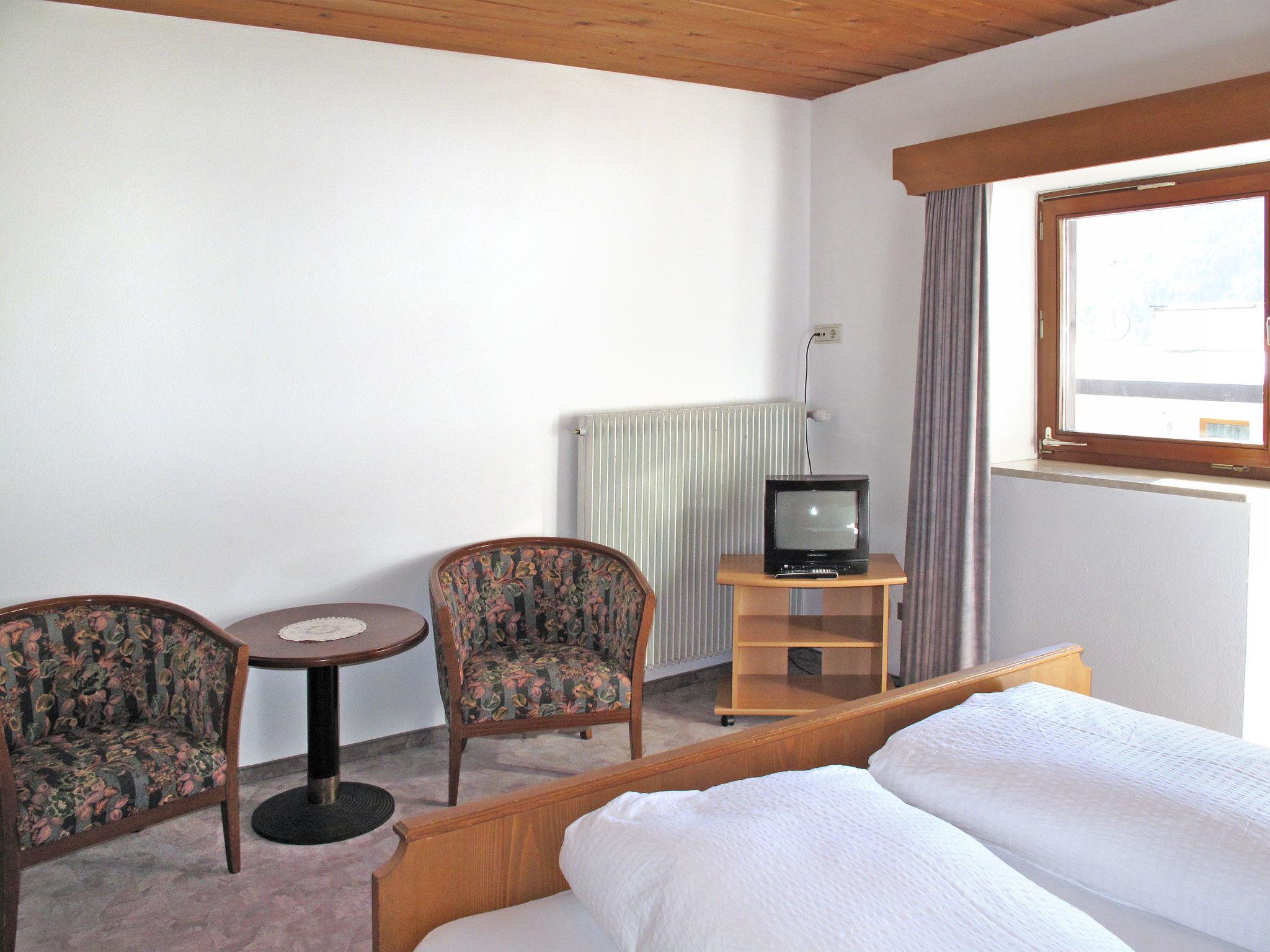 Foto 6 - Apartamento de 3 habitaciones en Graun im Vinschgau con jardín y vistas a la montaña