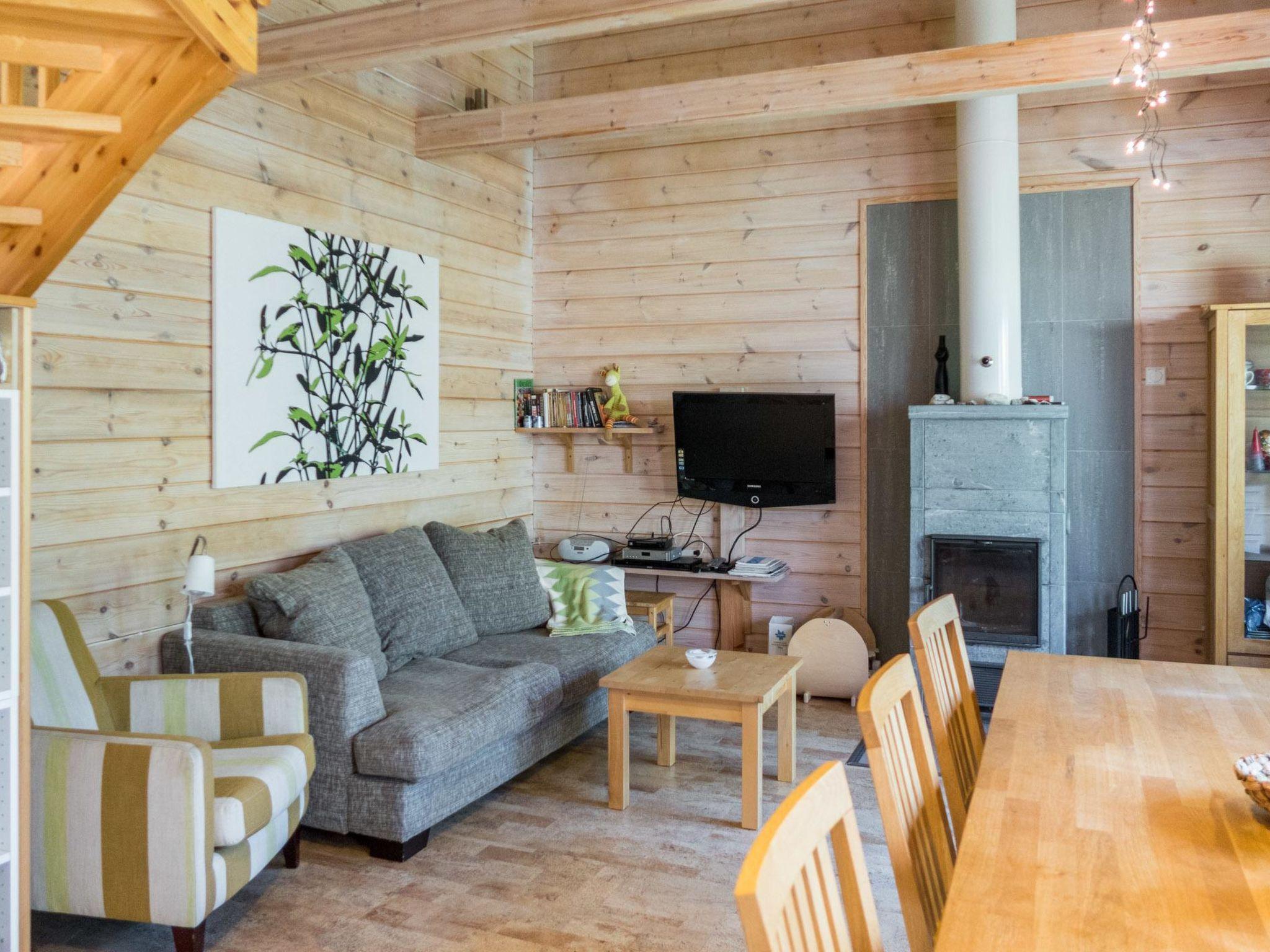 Foto 3 - Casa de 2 habitaciones en Sotkamo con sauna